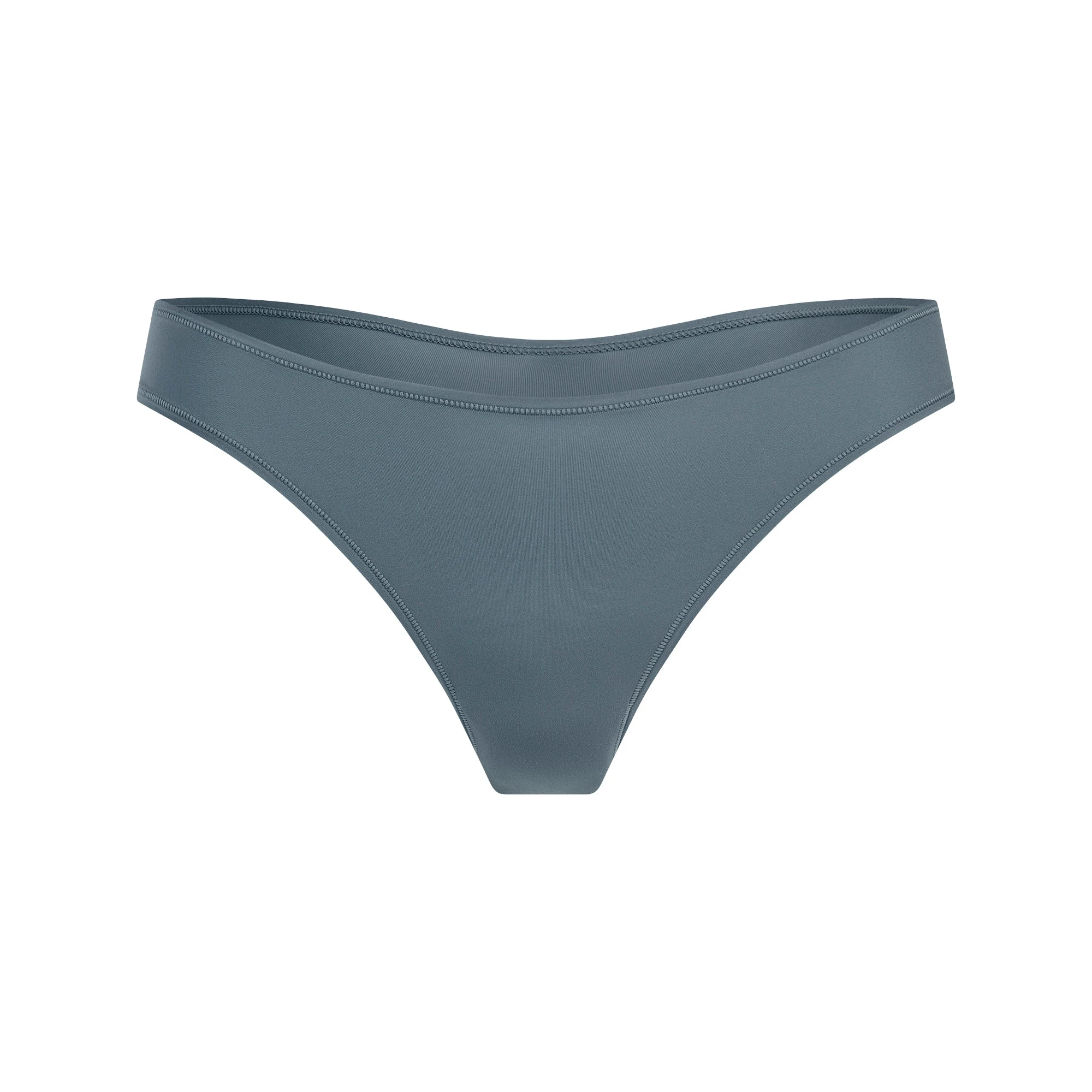 FITS EVERYBODY DIPPED FRONT THONG | ZIRCON FLAT ON A WHITE BACKGROUND | FLT