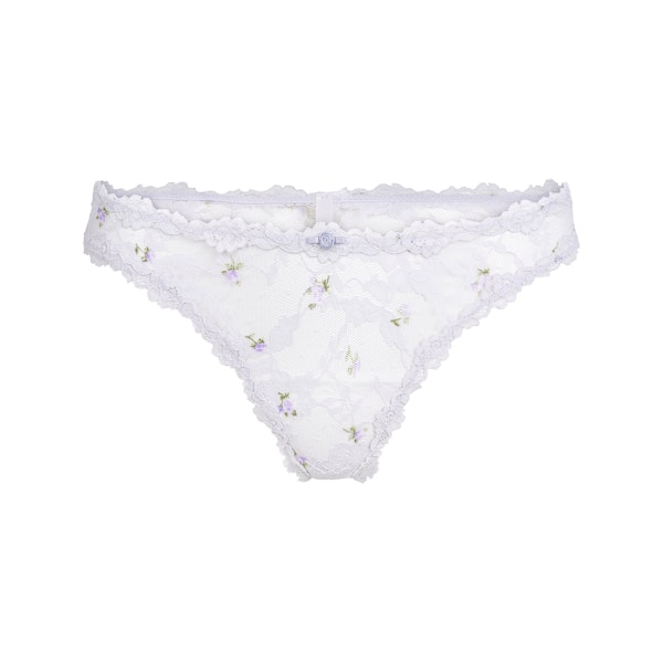 STRETCH LACE DIPPED THONG | WIND ROSEBUD PRINT FLAT ON A WHITE BACKGROUND | FLT