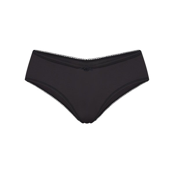 FITS EVERYBODY PICOT TANGA | ONYX FLAT ON A WHITE BACKGROUND | FLT