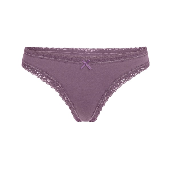 LIGHTWEIGHT COTTON LACE THONG | FIG TONAL FLAT ON A WHITE BACKGROUND | FLT
