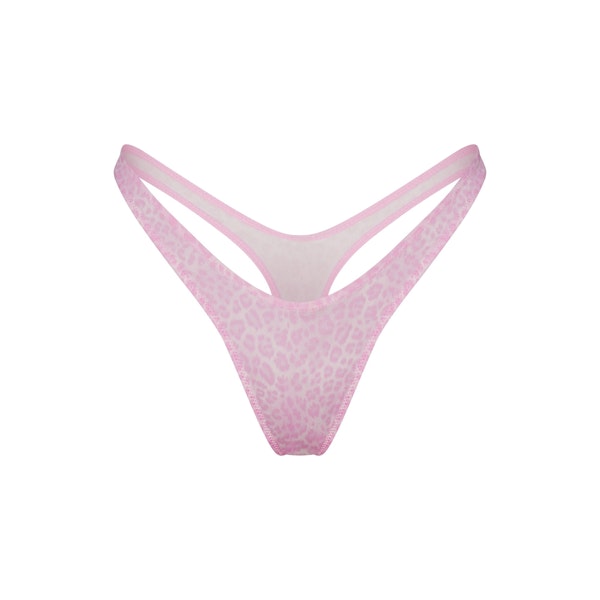 SHINE FOUNDATIONS DIPPED THONG | BUBBLE GUM LEOPARD PRINT FLAT ON A WHITE BACKGROUND | FLT