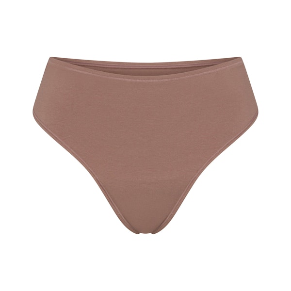 PERIOD PANTIES THONG | UMBER FLAT ON A WHITE BACKGROUND | FLT