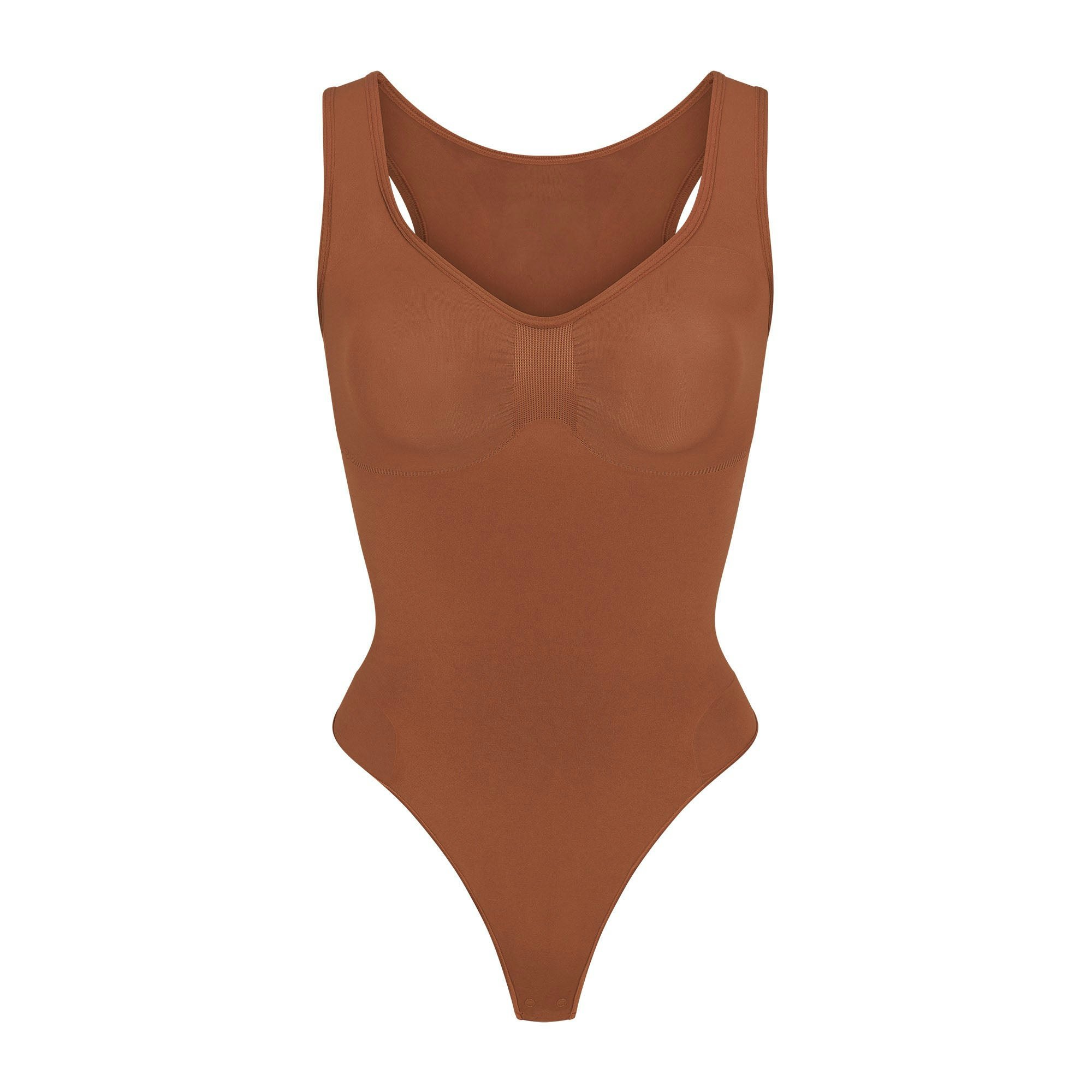 SEAMLESS SCULPT SCOOP NECK THONG BODYSUIT | BRONZE (SHAPEWEAR BODYSUITS) LAYS FLAT ON A WHITE BACKGROUND | FLT
