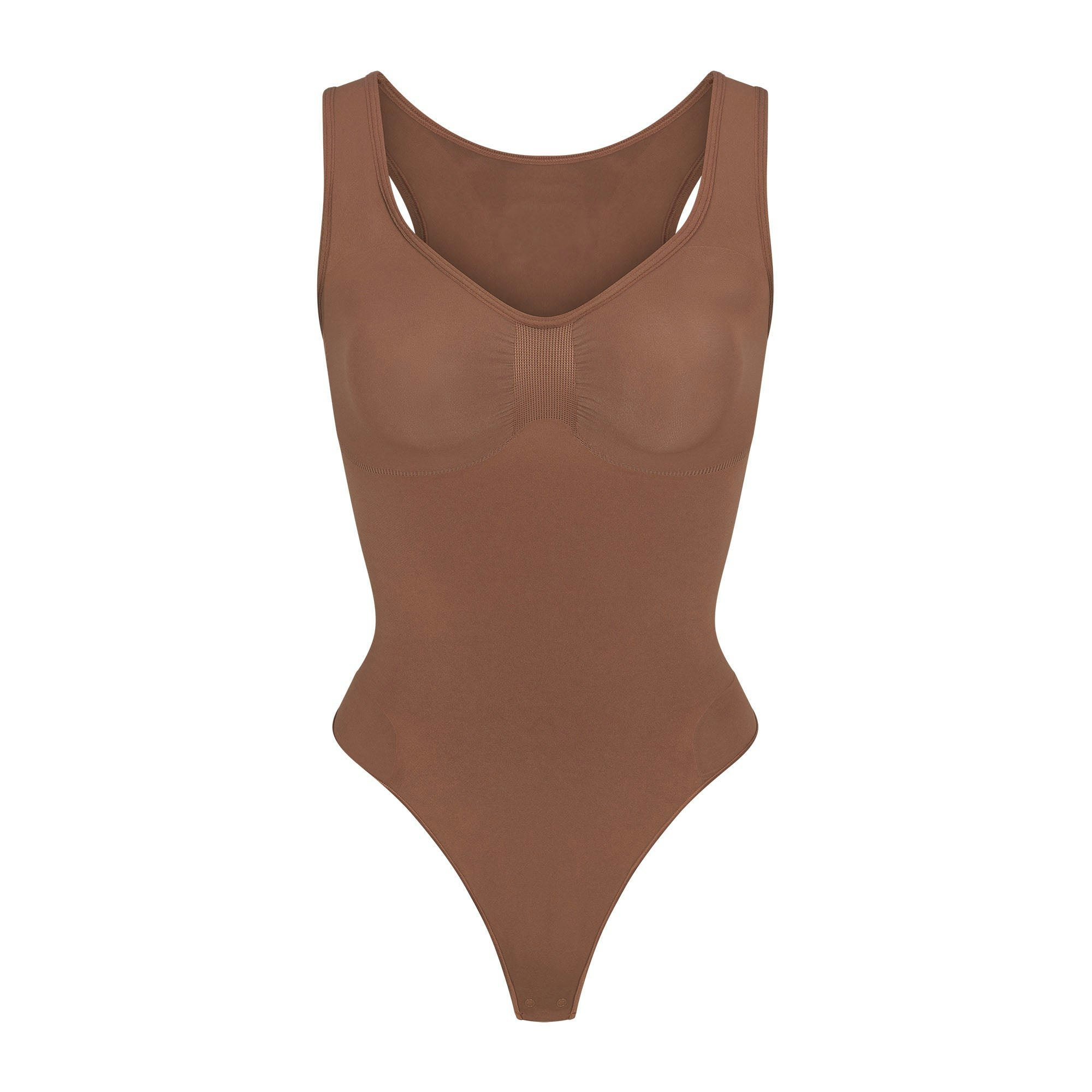 SEAMLESS SCULPT SCOOP NECK THONG BODYSUIT | JASPER (SHAPEWEAR BODYSUITS) LAYS FLAT ON A WHITE BACKGROUND | FLT