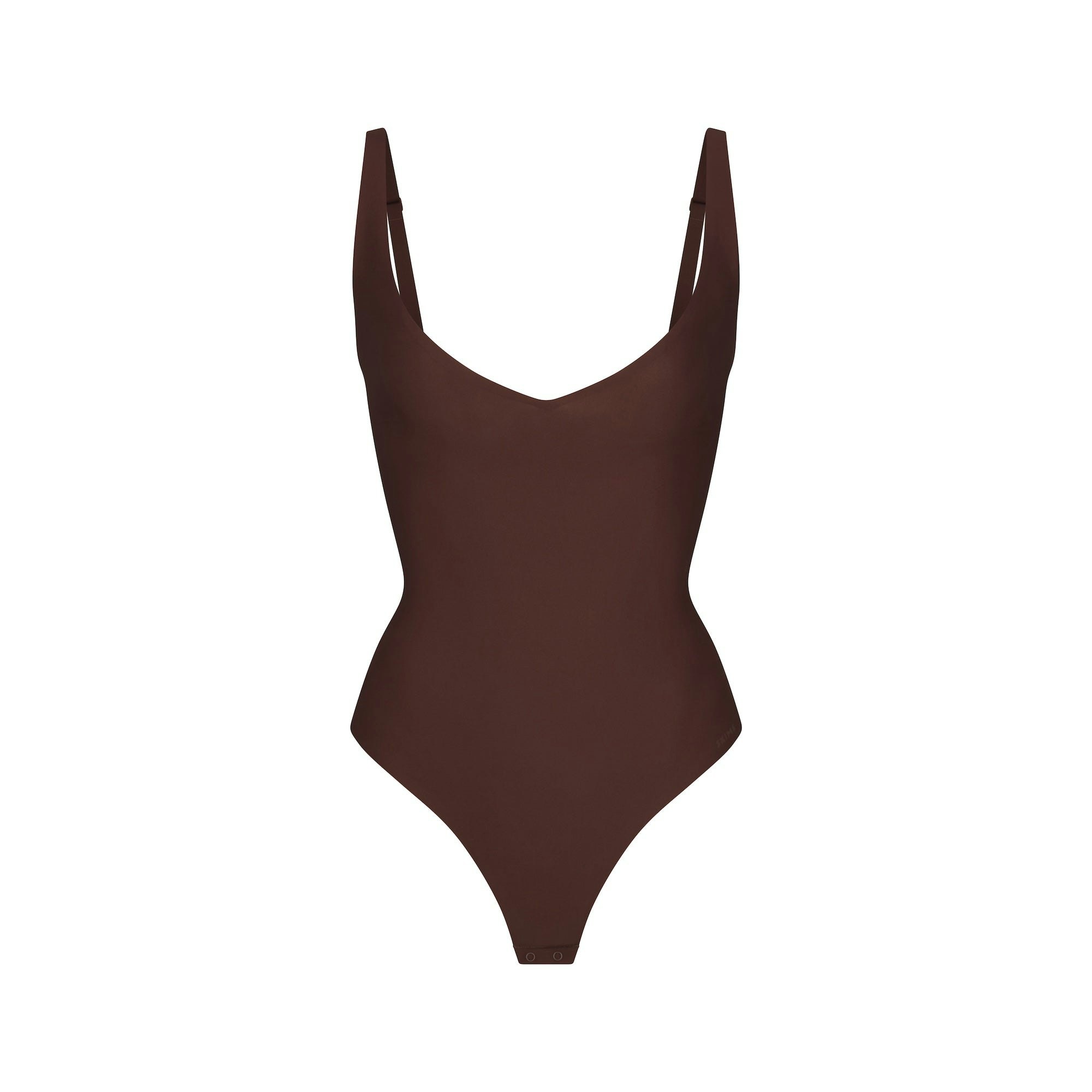SKIMS BODY CORE SCULPT PLUNGE THONG BODYSUIT | COCOA (SHAPEWEAR BODYSUITS) FLAT ON A WHITE BACKGROUND | FLT