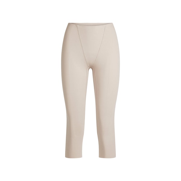 COTTON SHAPEWEAR CAPRI | LINEN FLAT ON A WHITE BACKGROUND | FLT