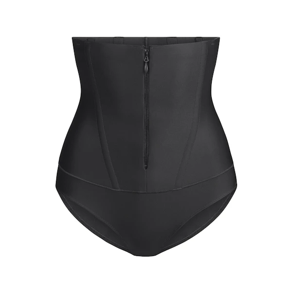 SKIMS BODY CORE SCULPT WAIST CINCHER BUTT LIFTING BRIEF | ONYX FLAT ON A WHITE BACKGROUND | FLT