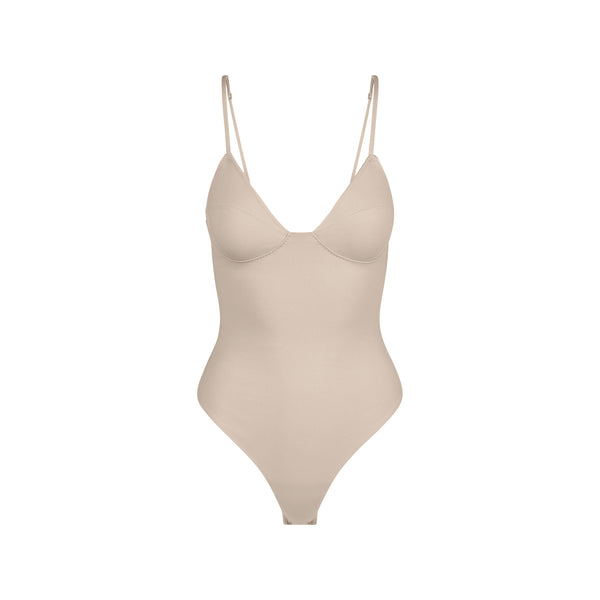 SKIMS-SHAPEWEAR-TP-CAM-8667W-
