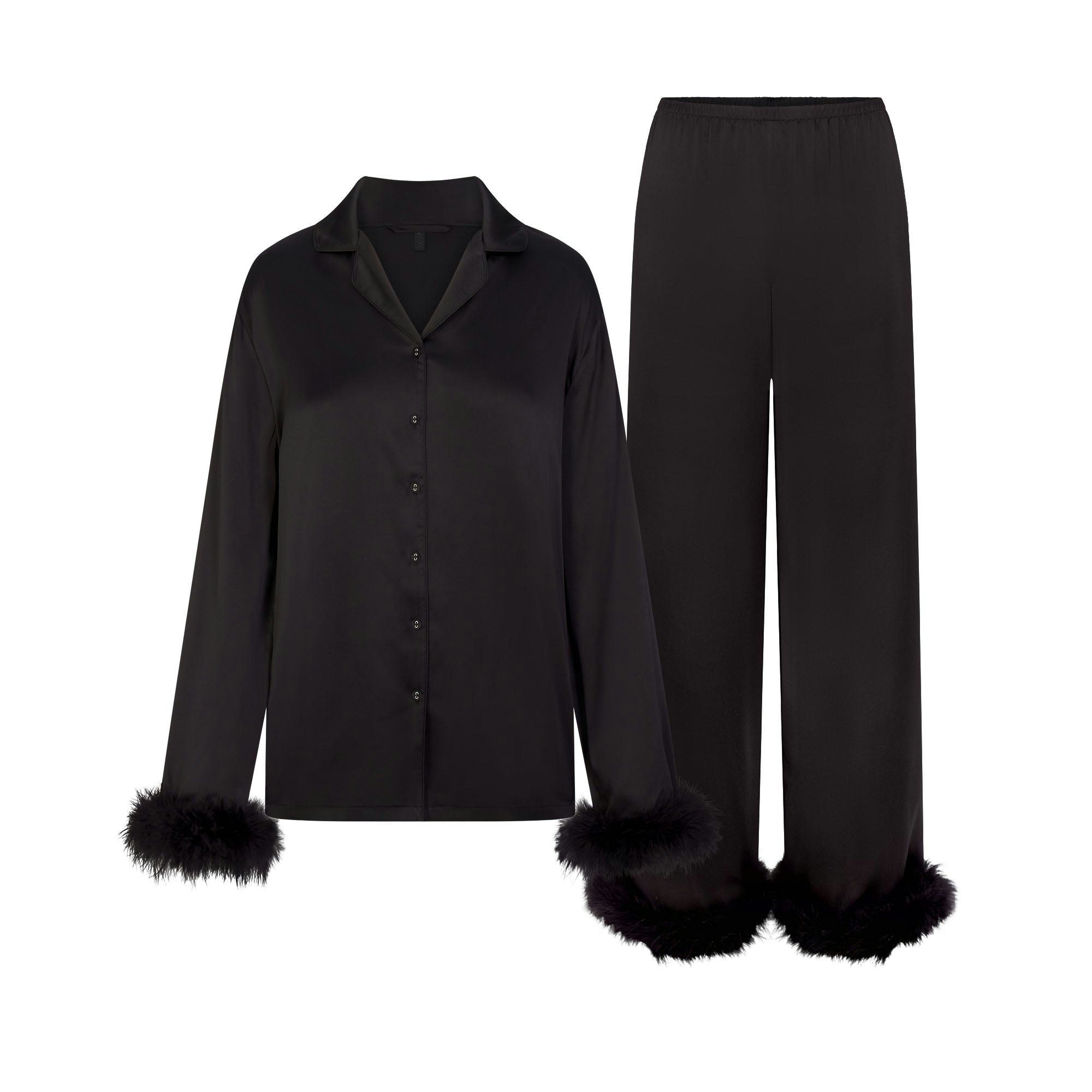 SILK FEATHER TRIM LONG SET | ONYX FLAT ON A WHITE BACKGROUND | FLT