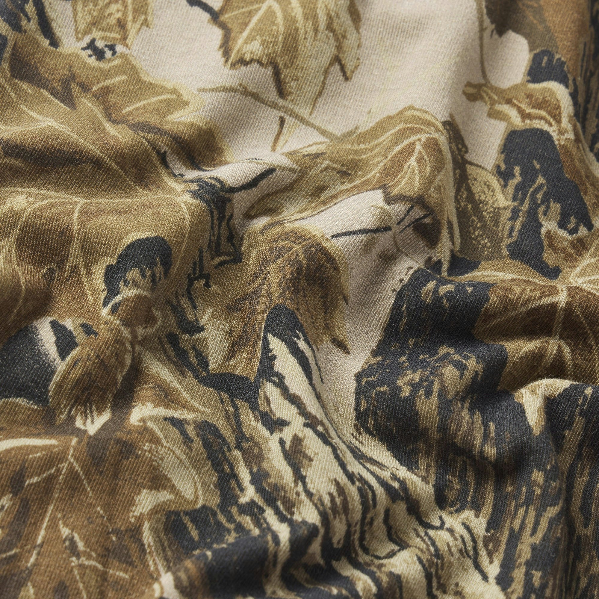 SKIMS COTTON MENS CLASSIC T-SHIRT | REALTREE CAMO PRINT@ | ADDITIONAL FABRIC DETAILS