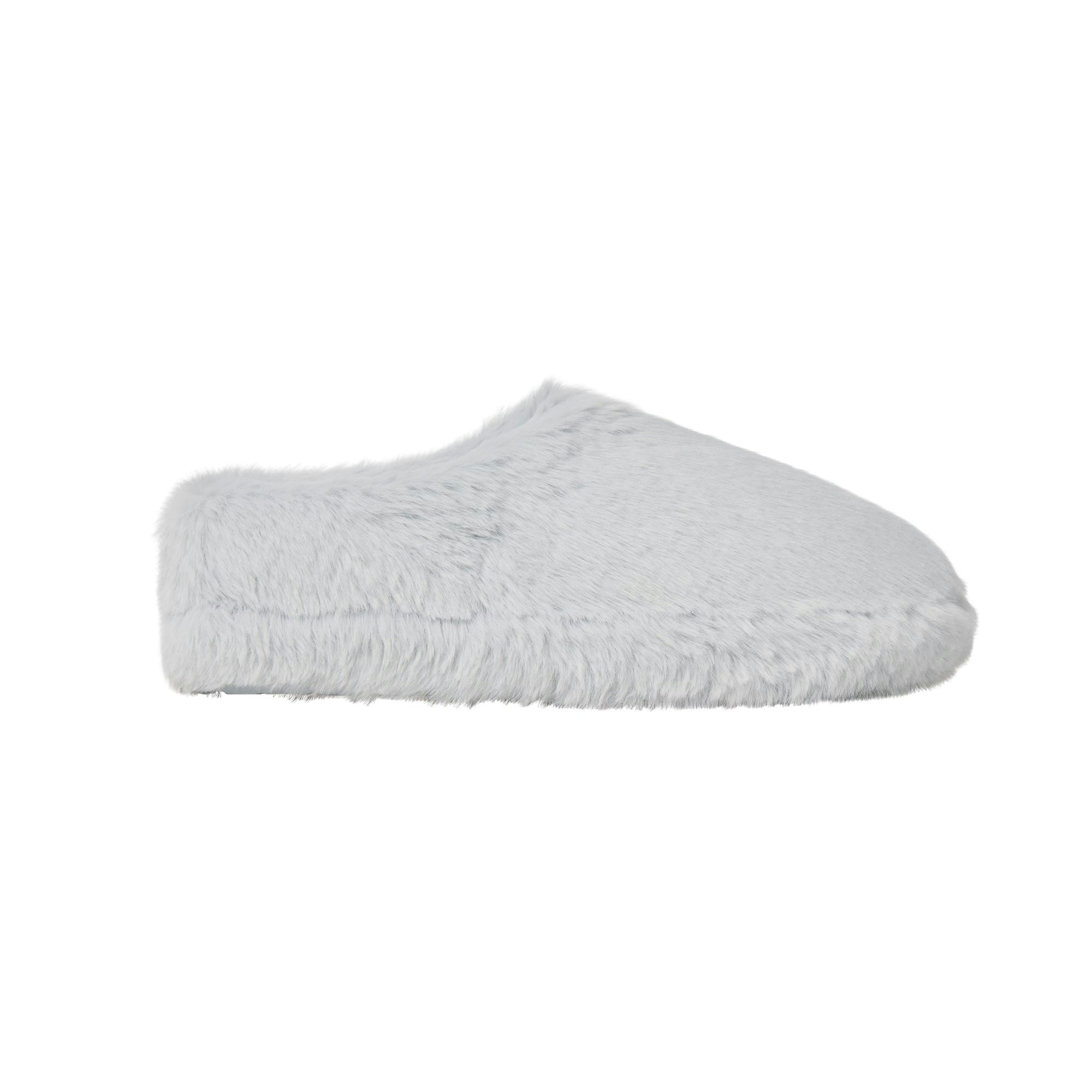 FAUX FUR SLIPPER | ZEN BLUE FLAT ON A WHITE BACKGROUND | FLT
