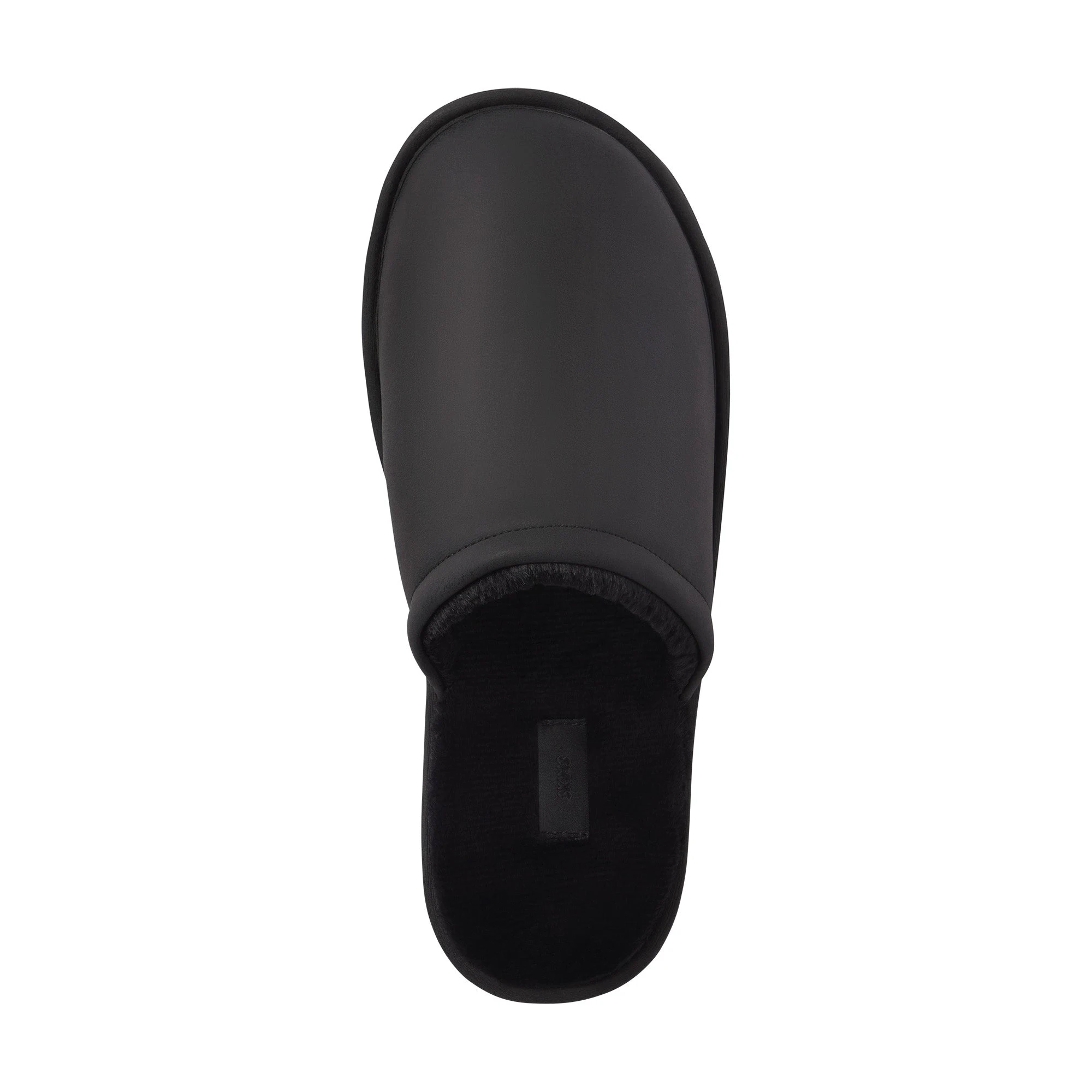 MENS FAUX SHEARLING SLIPPER | ONYX ON A MODEL FRONT VIEW