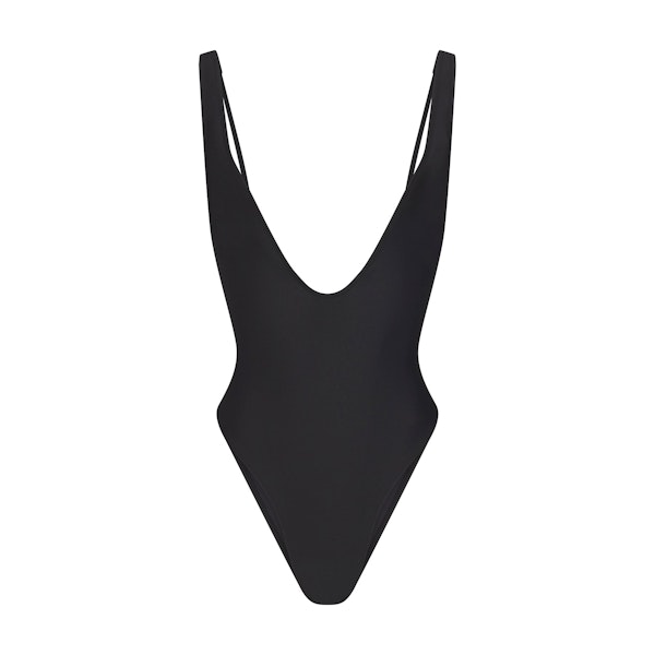 SIGNATURE SWIM PLUNGE ONE PIECE | ONYX LAYS FLAT ON A WHITE BACKGROUND | FLT