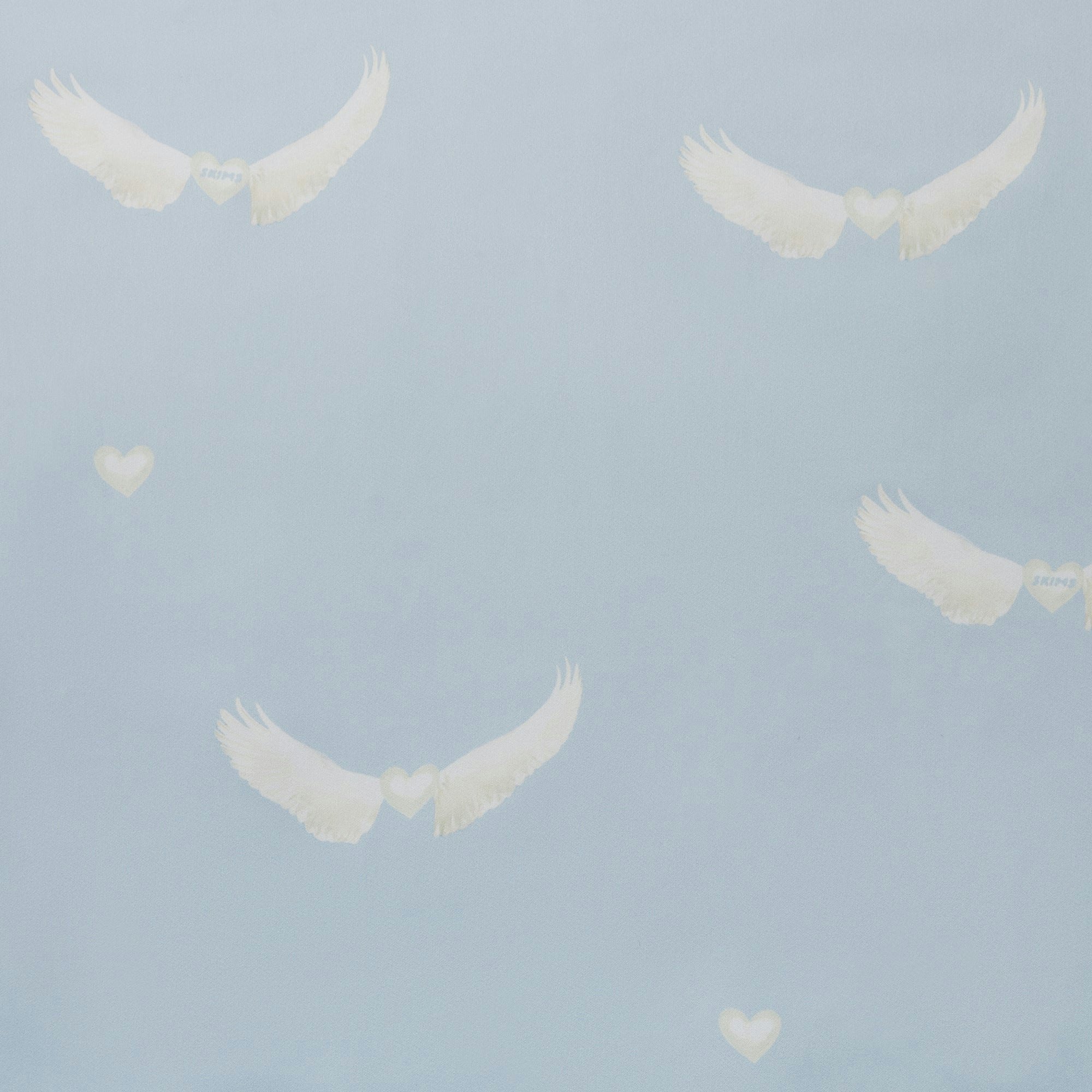 WOVEN SHINE LONG ROBE | AERO WING HEARTS PRINT ADDITIONAL FABRIC DETAILS