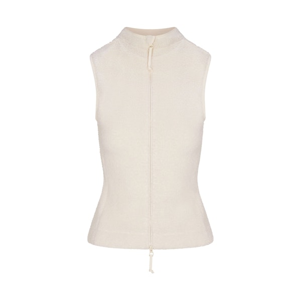 TEDDY ZIP UP VEST | ECRU FLAT ON A WHITE BACKGROUND | FLT