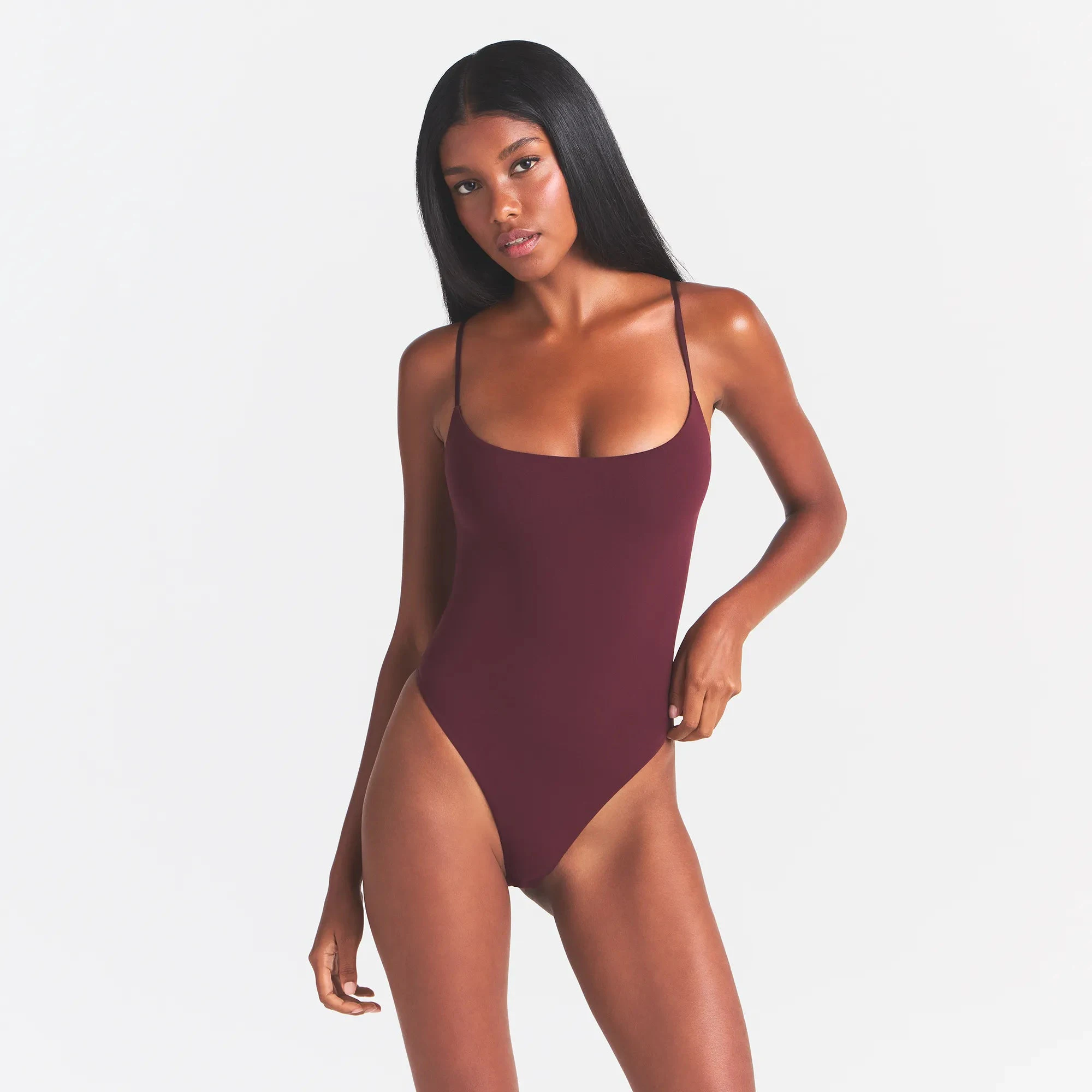 FITS EVERYBODY CAMI BODYSUIT | CURRANT ON A MODEL | FOCUS: 0.0, 1.0, 0.9