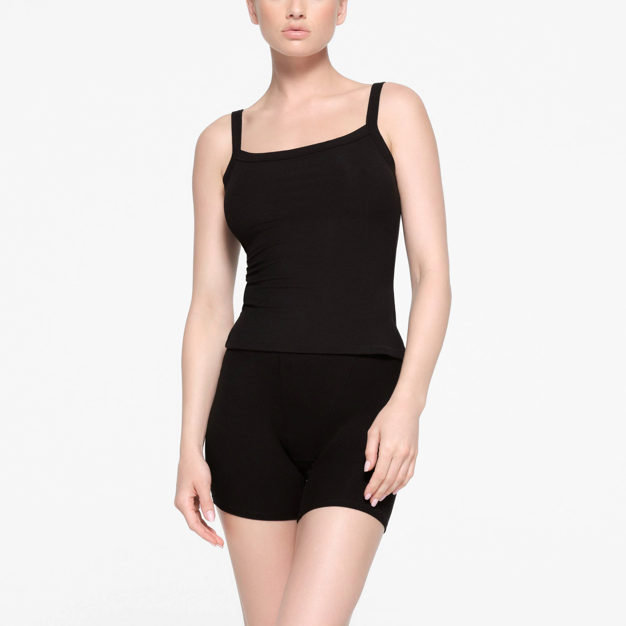 SOFT LOUNGE SCOOP NECK TANK | ONYX ON A MODEL FRONT VIEW