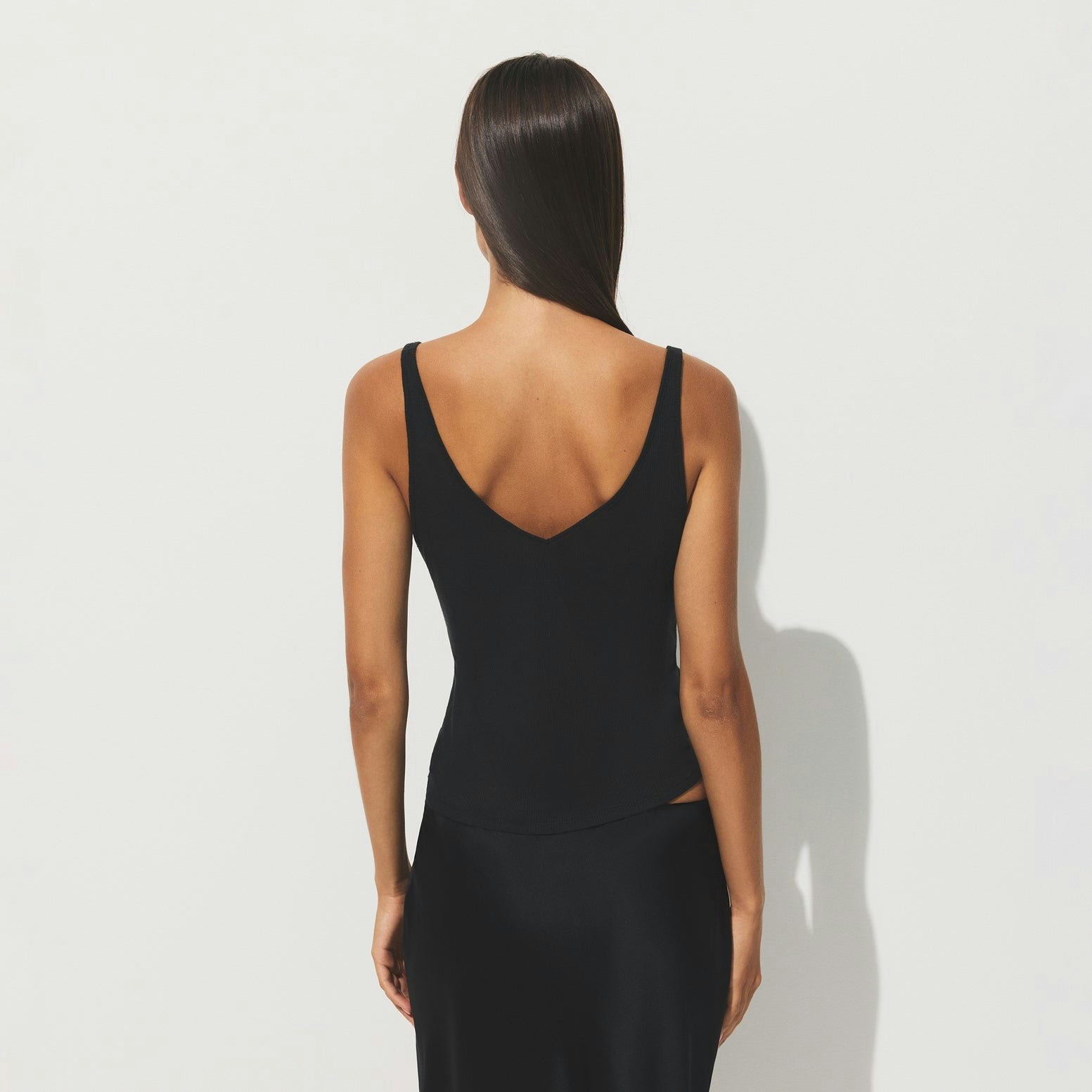 SHEER COTTON V NECK TANK | SOOT ON A MODEL SIDE VIEW | FOCUS: 0.0, 1.0, 0.9
