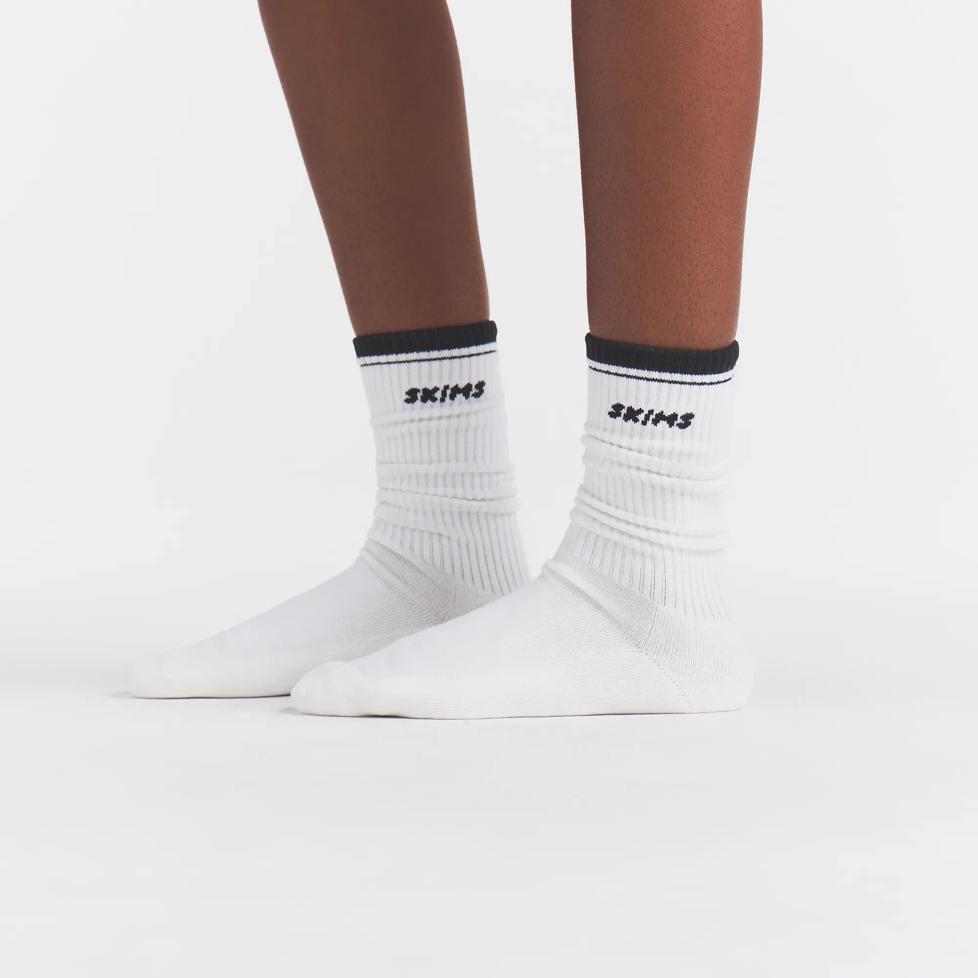 RIBBED CREW LOGO SOCK 3-PACK | CHERRY BLOSSOM MULTI ON A MODEL | FOCUS: 0.0, 1.0, 0.9