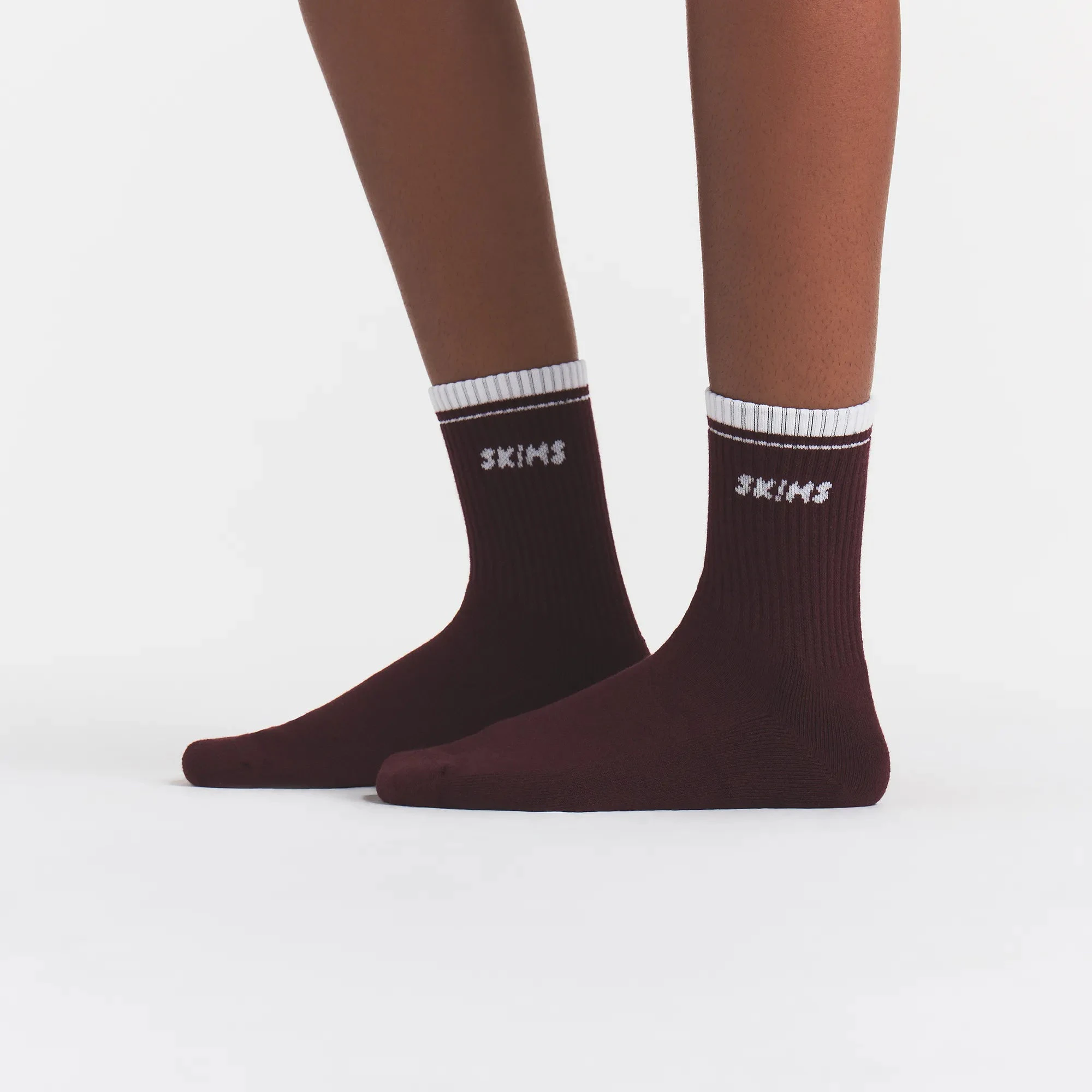 RIBBED QUARTER CREW LOGO SOCK 3-PACK | CURRANT SNOW MULTI & LAYS FLAT ON A WHITE BACKGROUND | FLT