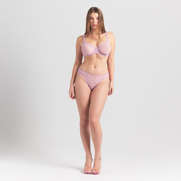 STRETCH LACE UNLINED DEMI BRA | BABY PINK ON A MODEL FRONT VIEW @ | FOCUS: 0.0, 1.0, 0.9