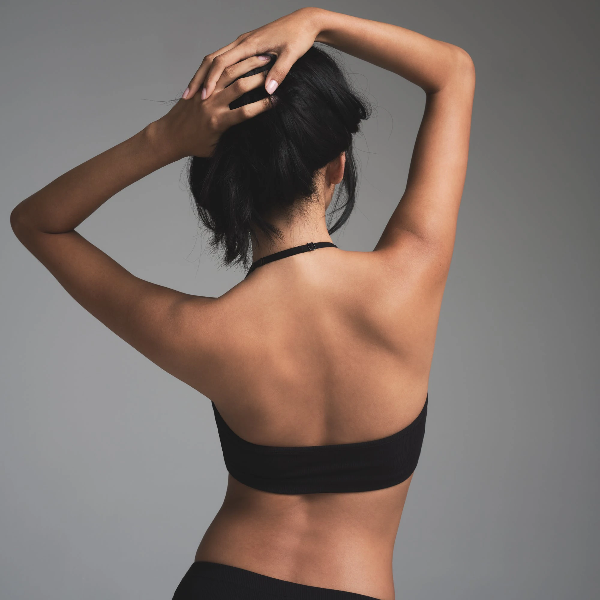 SOFT LOUNGE HALTER SCOOP  BRALETTE | ONYX ON A MODEL SIDE VIEW