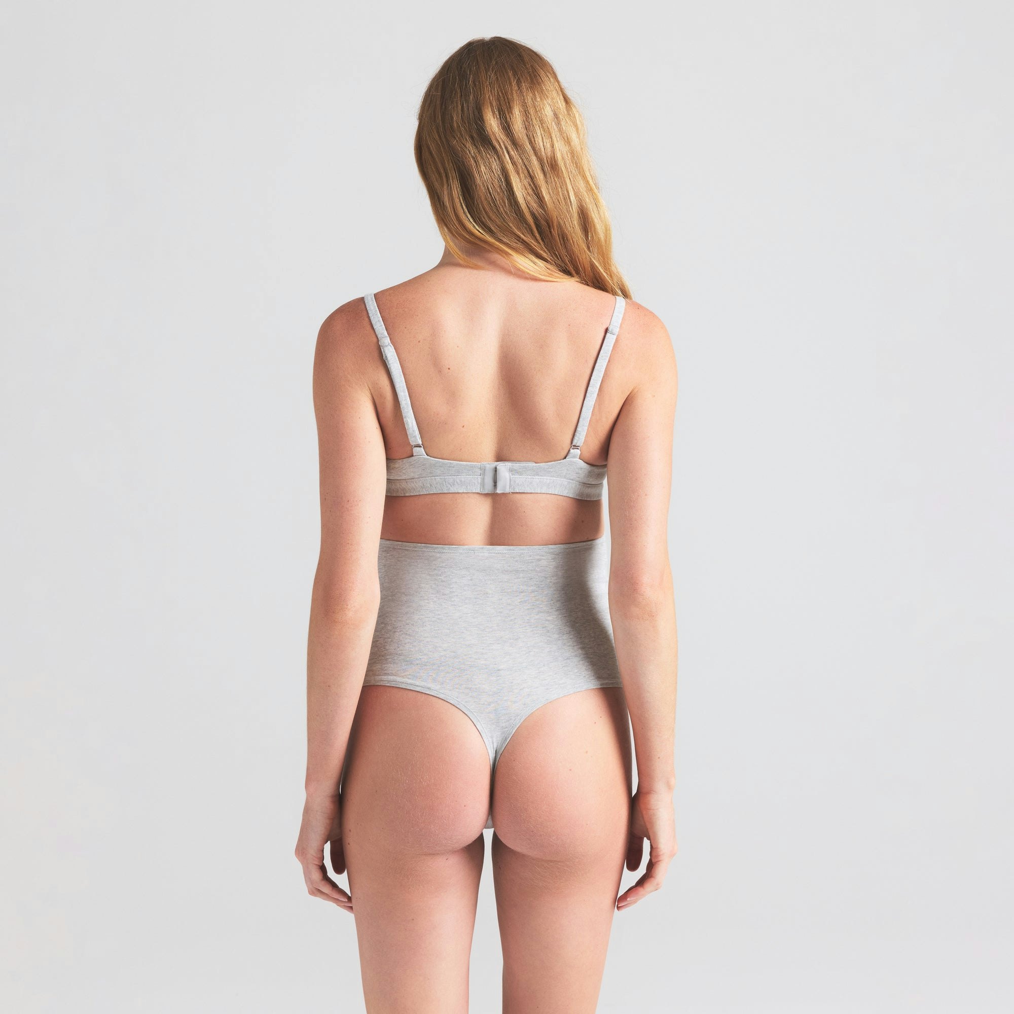 COTTON JERSEY MATERNITY NURSING SCOOP BRALETTE | LIGHT HEATHER GREY ON A MODEL SIDE VIEW | FOCUS: 0.0, 1.0, 0.9