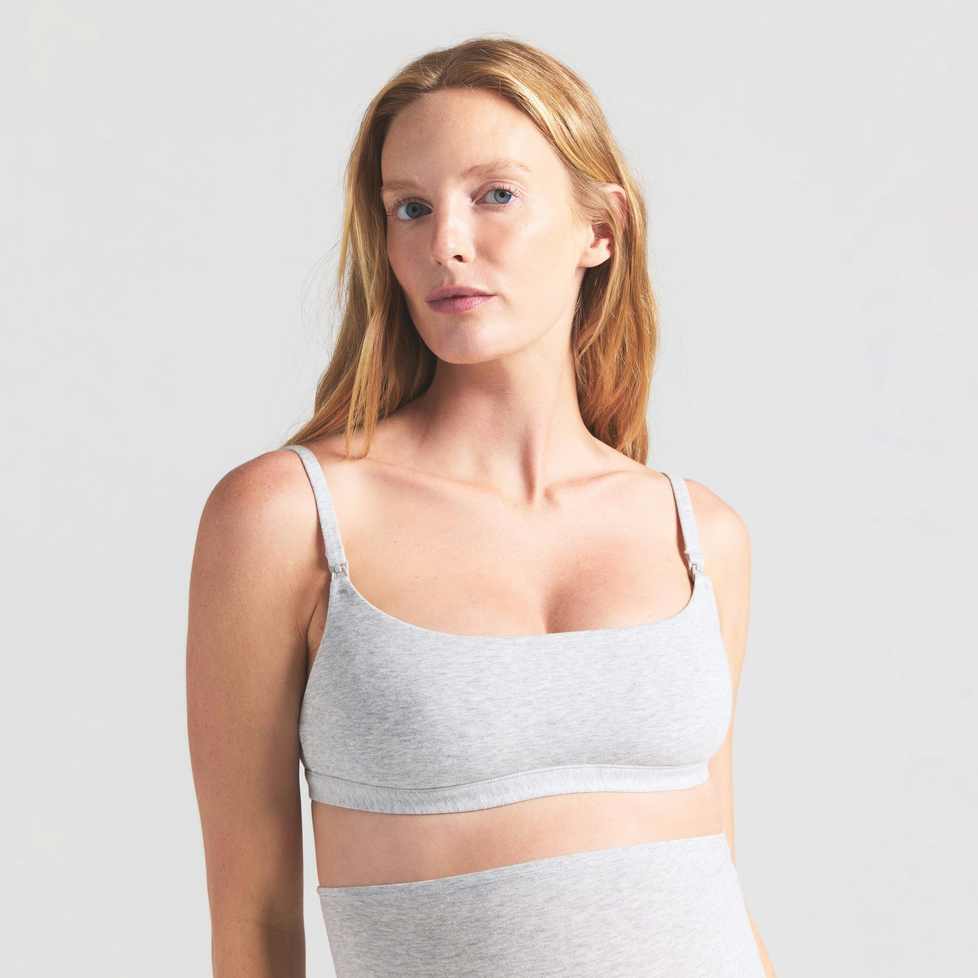 COTTON JERSEY MATERNITY NURSING SCOOP BRALETTE | LIGHT HEATHER GREY ON A MODEL SIDE VIEW | FOCUS: 0.0, 1.0, 0.9