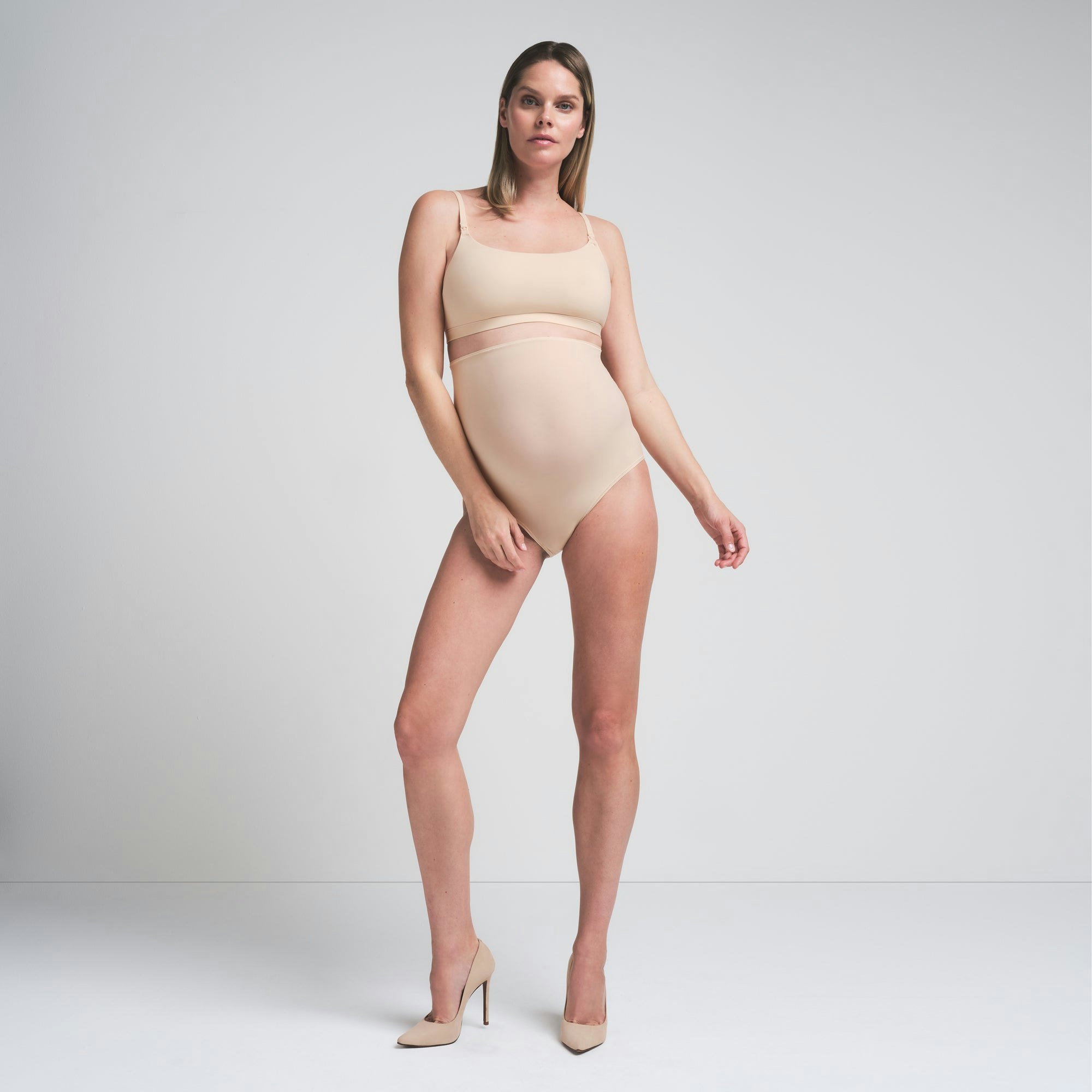 FITS EVERYBODY MATERNITY NURSING SCOOP BRALETTE | SAND ON A MODEL FRONT VIEW | FOCUS: 0.0, 1.0, 0.9
