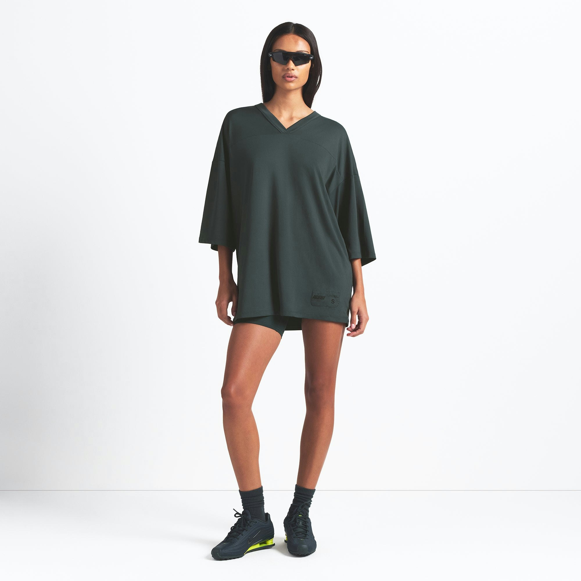 NikeSKIMS AIRY V-NECK OVERSIZED TOP | DARK TEAL ON A MODEL FRONT VIEW @ | FOCUS: 0.0, 1.0, 0.9
