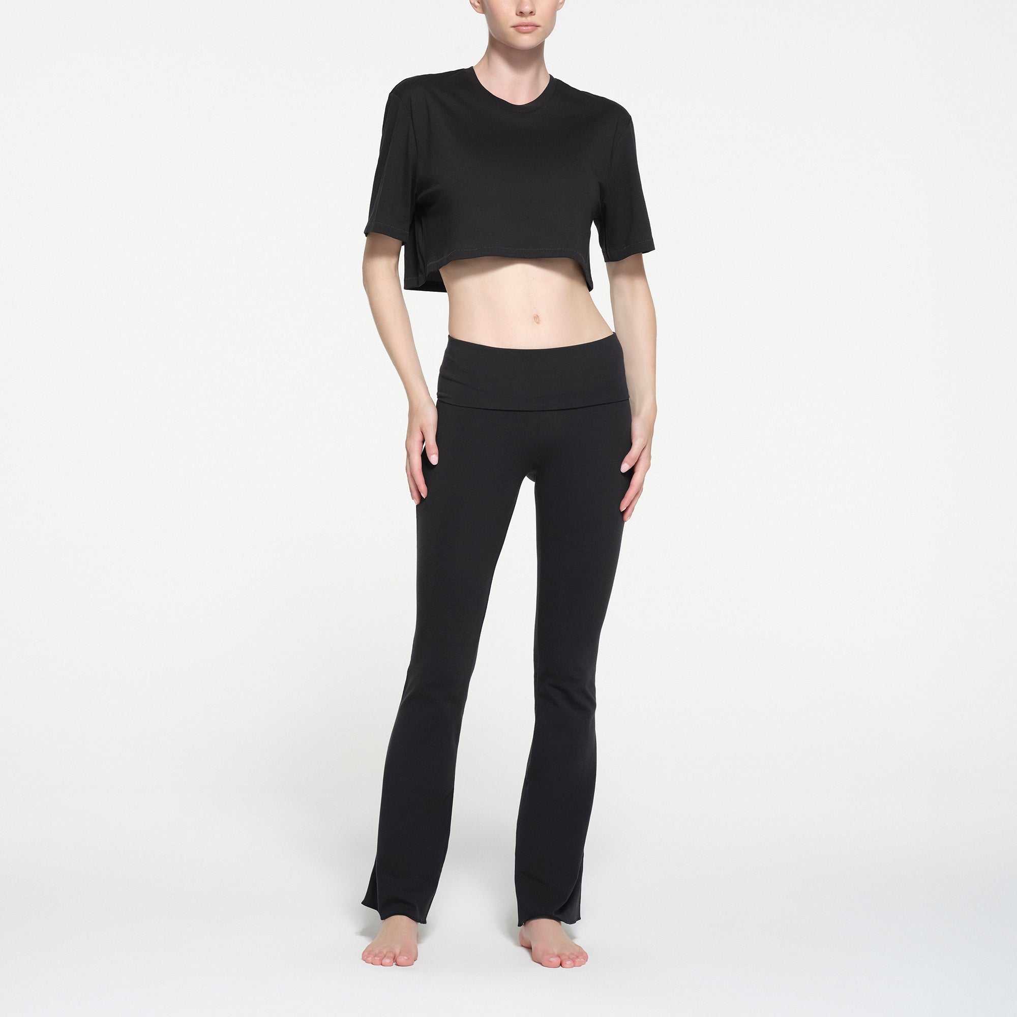 Skims hotsell Cropped Tee Bundle