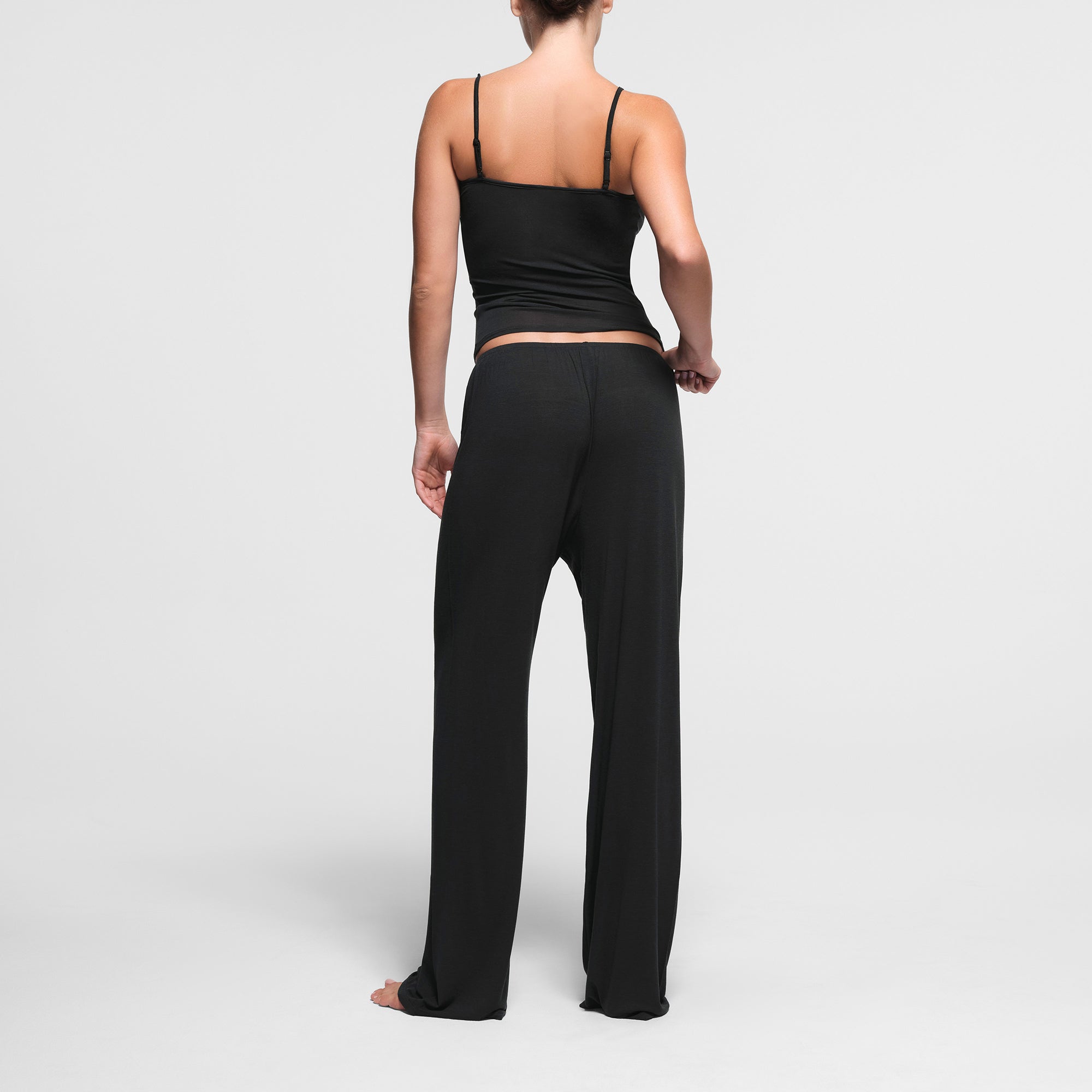 SKIMS-LOUNGEWEAR-SS-STT-6139W-