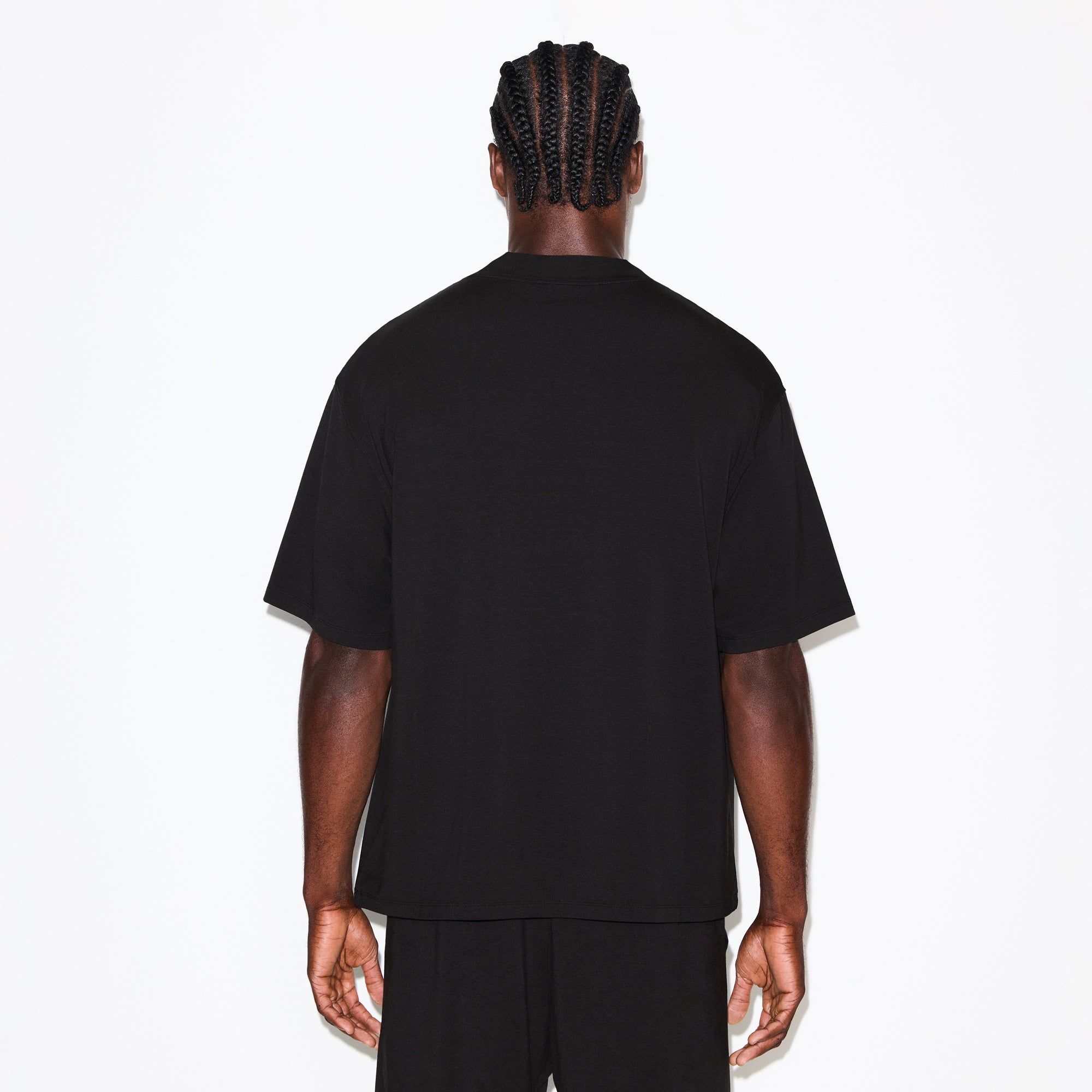 新品　BRIEFING ST LOGO MOCK NECK RELAXED adidas Mock Neck x Fear of God Athletics in Beige | SVD USA