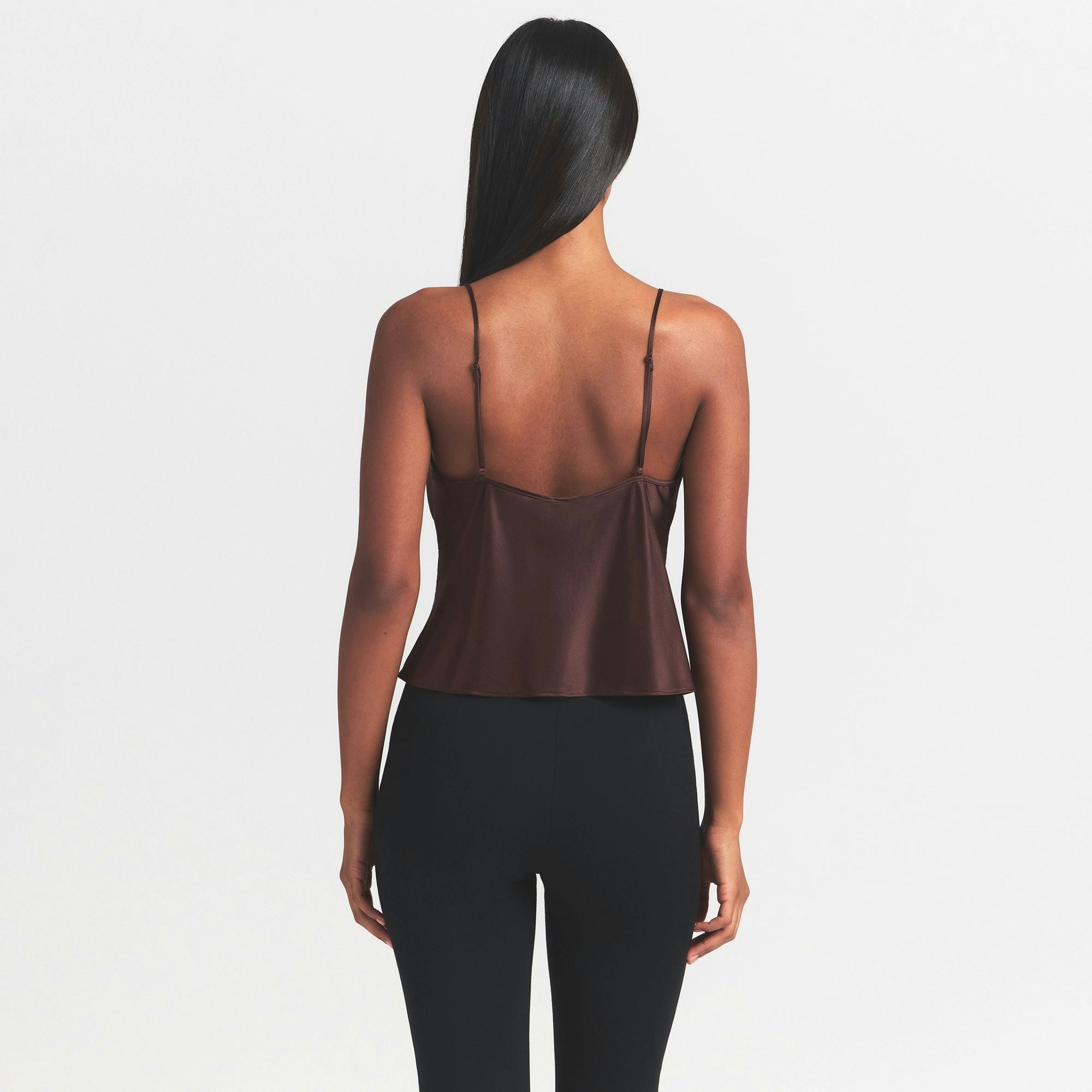 SILK LACE CAMI | ESPRESSO CONTRAST ON A MODEL SIDE VIEW @ | FOCUS: 0.0, 1.0, 0.9