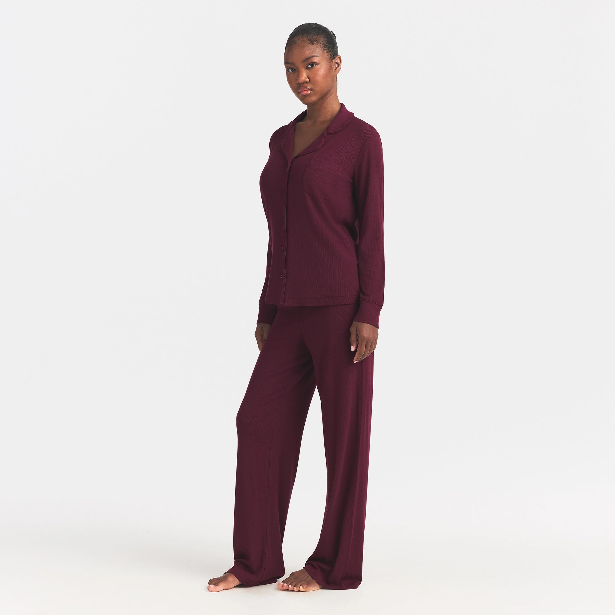 SOFT LOUNGE LONG SLEEVE AND PANT SLEEP SET | CURRANT ON A MODEL SIDE VIEW @ | FOCUS: 0.0, 1.0, 0.9