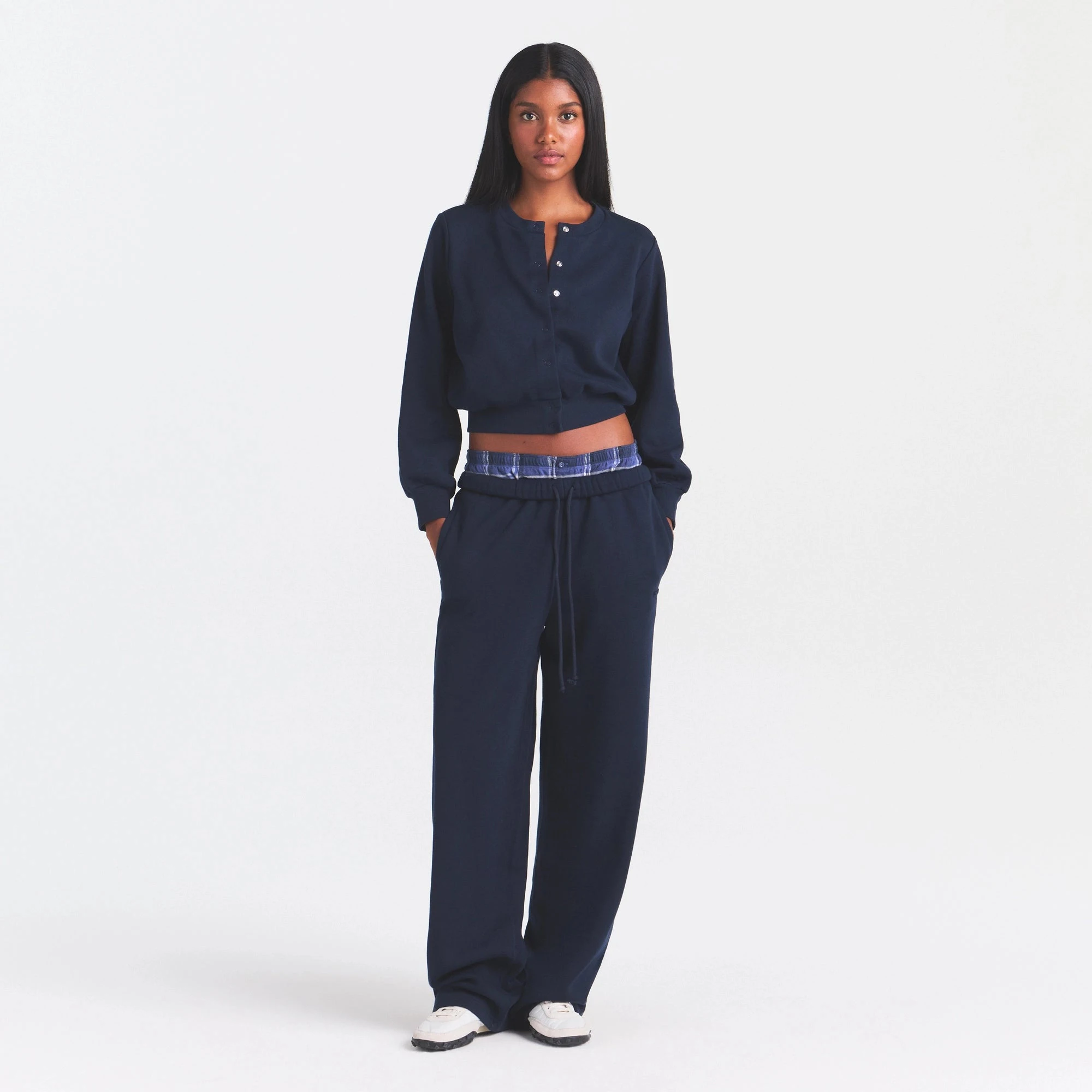 COTTON FLEECE CLASSIC STRAIGHT LEG PANT | NAVY & LAYS FLAT ON A WHITE BACKGROUND | FLT@ | FOCUS: 0.0, 1.0, 0.9