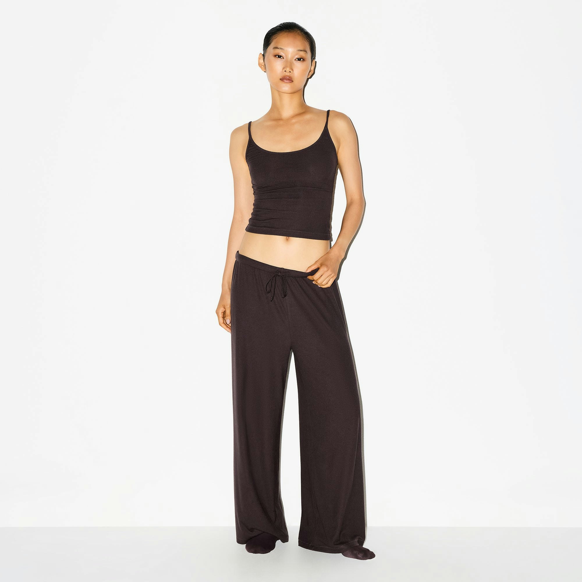 SOFT LOUNGE TANK SLEEP SET | PHOENIX ON A MODEL FRONT VIEW @ | FOCUS: 0.0, 1.0, 0.9