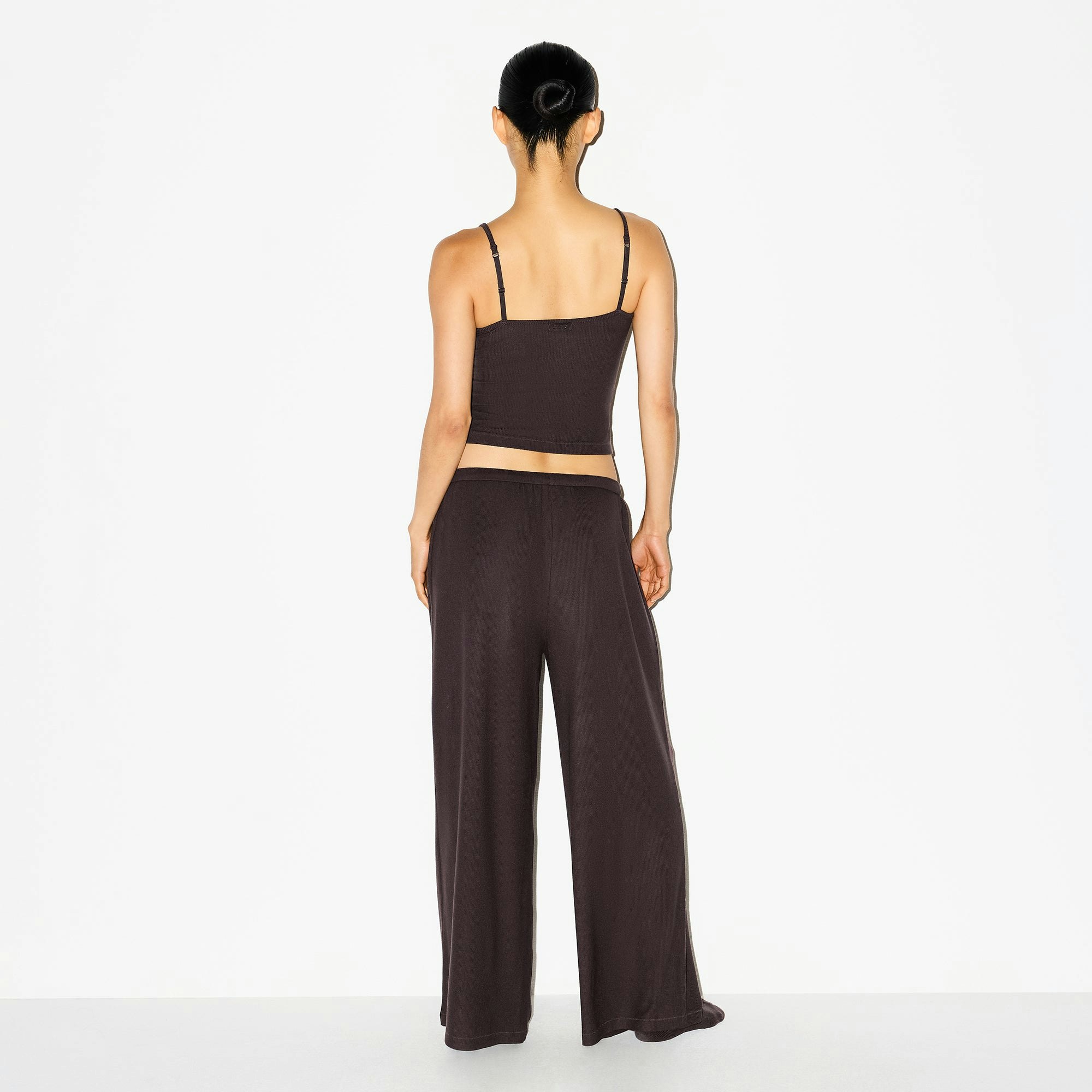SOFT LOUNGE TANK SLEEP SET | PHOENIX ON A MODEL BACK VIEW @ | FOCUS: 0.0, 1.0, 0.9