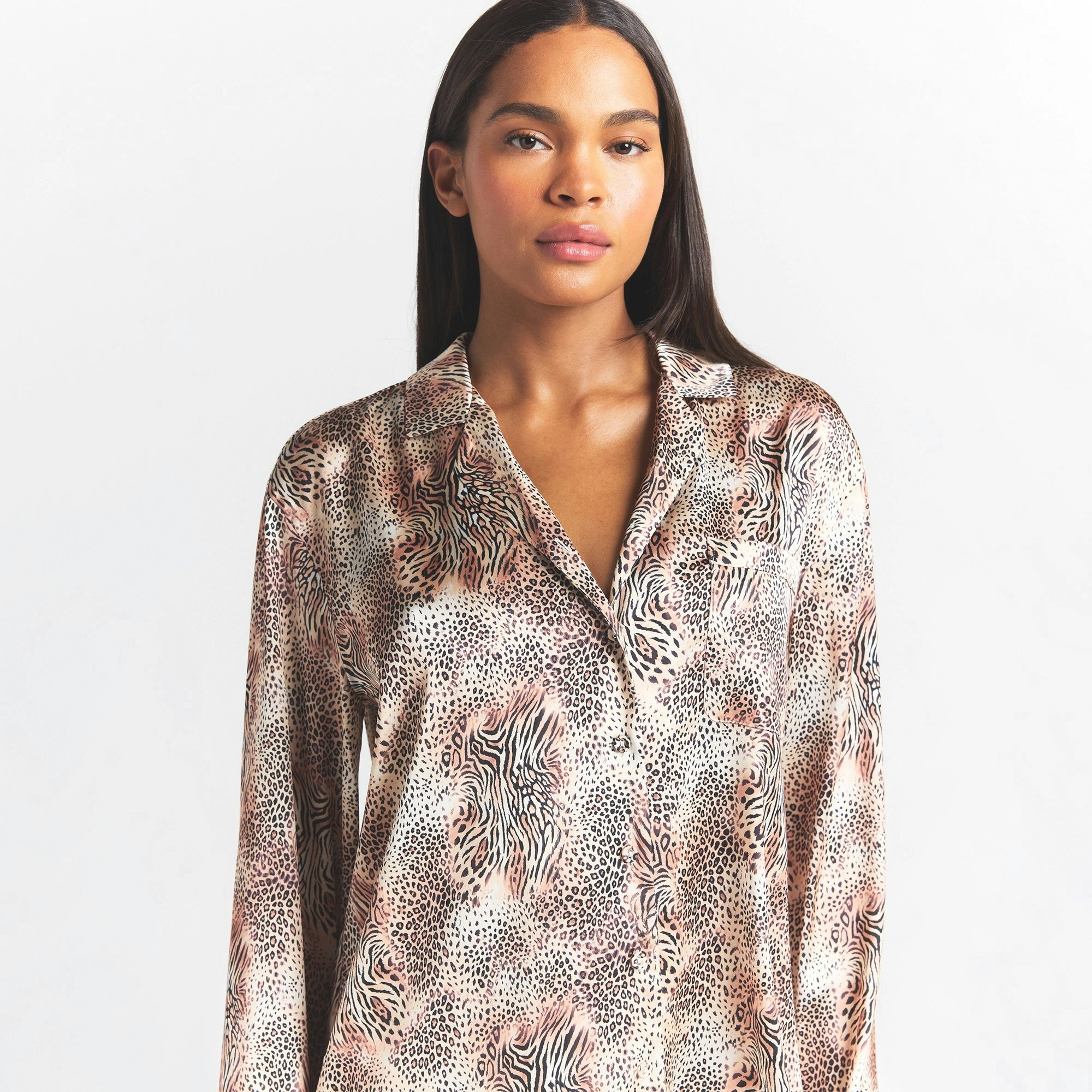 WOVEN SHINE LONG SLEEP SET | SAND MINI MULTI ANIMAL ON A MODEL FRONT VIEW @ | FOCUS: 0.0, 1.0, 0.9