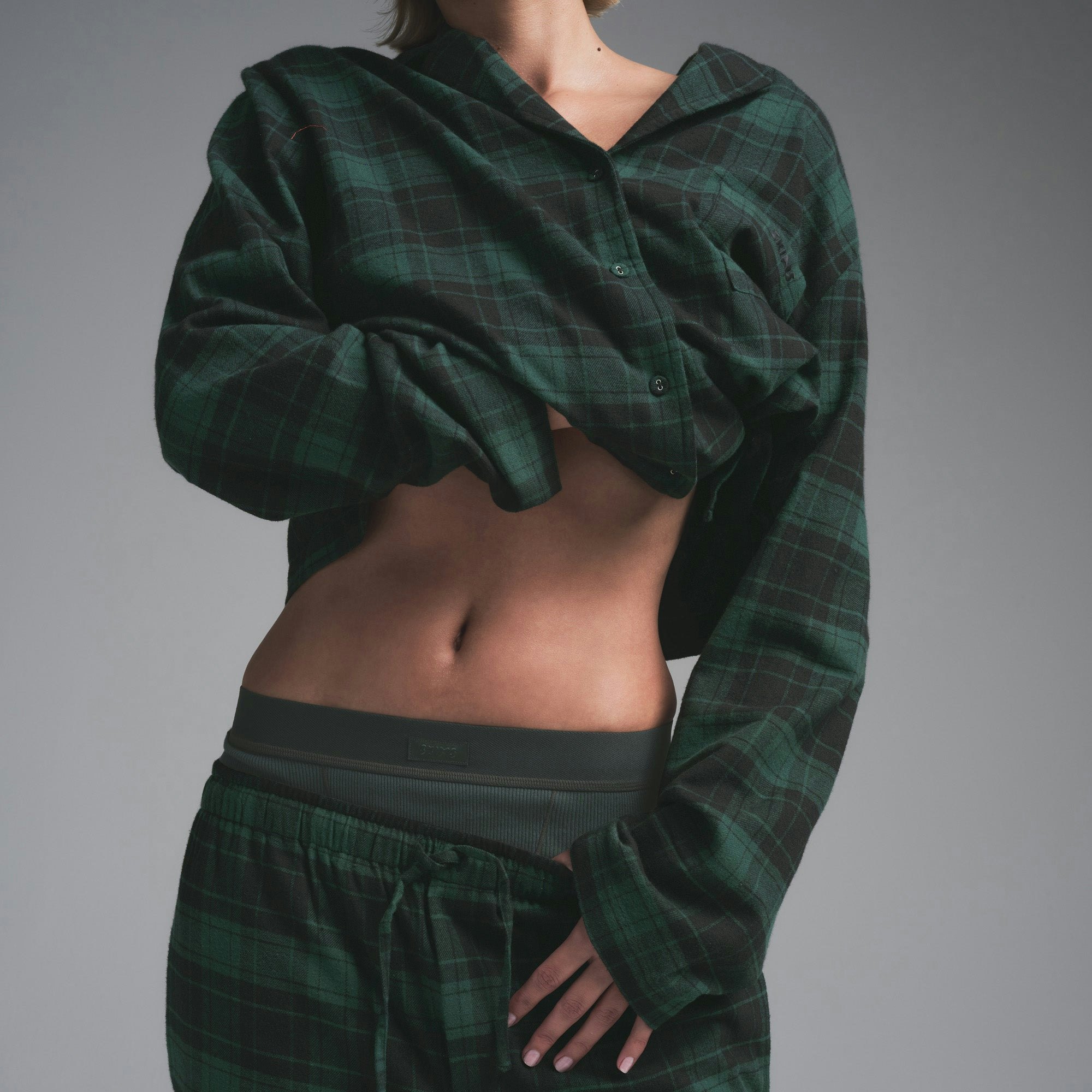 FLANNEL SLEEP LONG SLEEP SET | CYPRESS PLAID ON A MODEL FRONT VIEW
