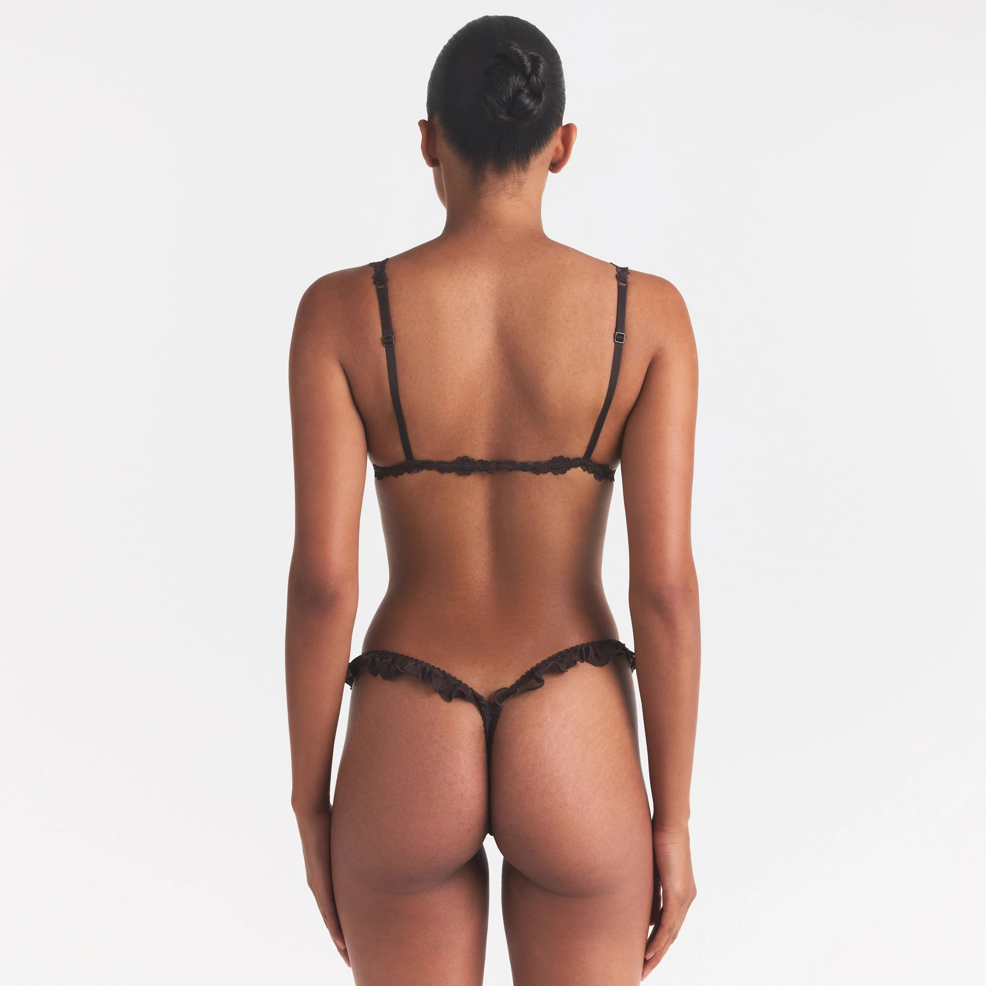 STRETCH LACE TRIANGLE BRALETTE | ESPRESSO ON A MODEL SIDE VIEW @ | FOCUS: 0.0, 1.0, 0.9