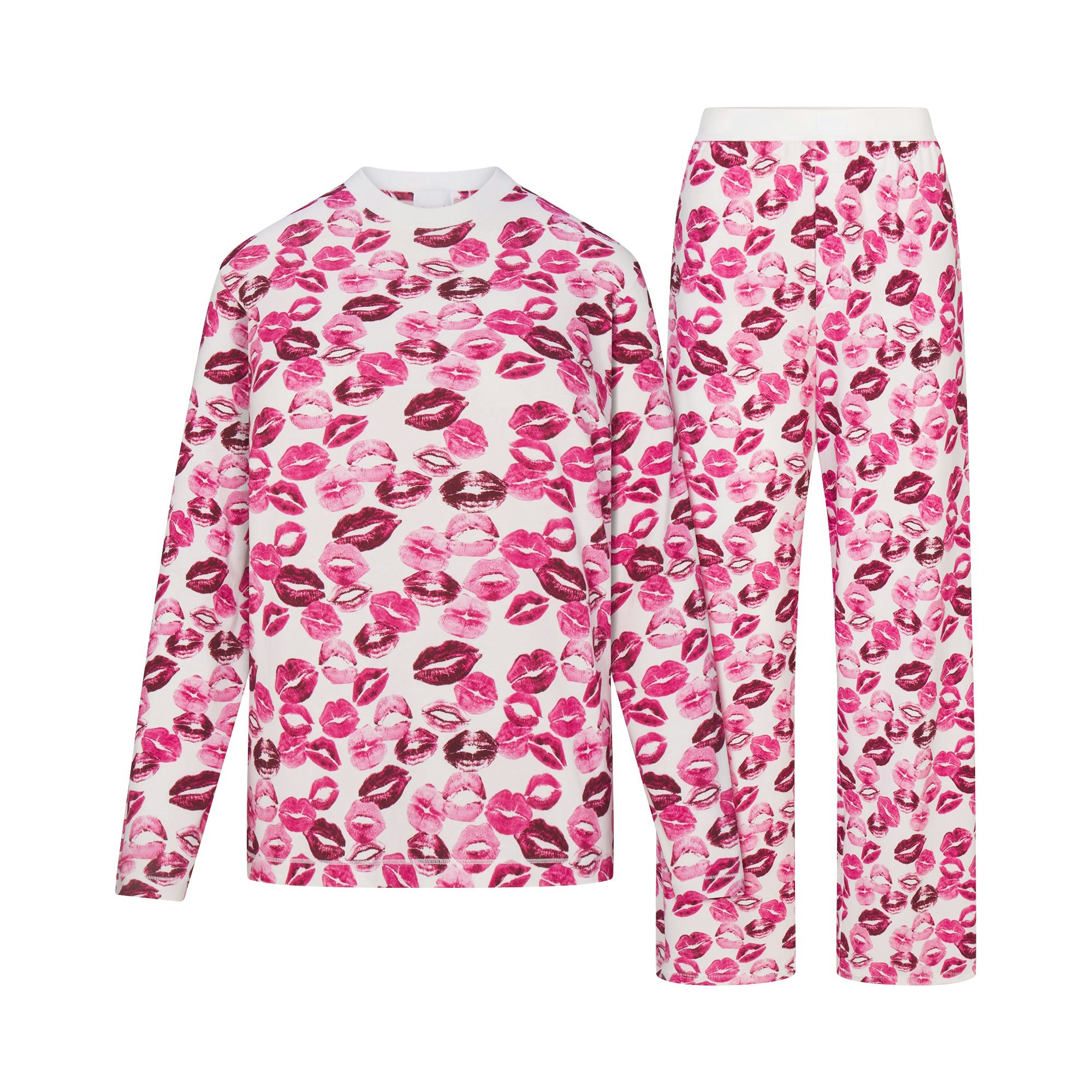 BOYFRIEND LONG SLEEVE T-SHIRT AND LOOSE PANT SET | PINK ALLOVER LIPSTICK FLAT ON A WHITE BACKGROUND @ | FOCUS: 0.0, 1.0, 0.9