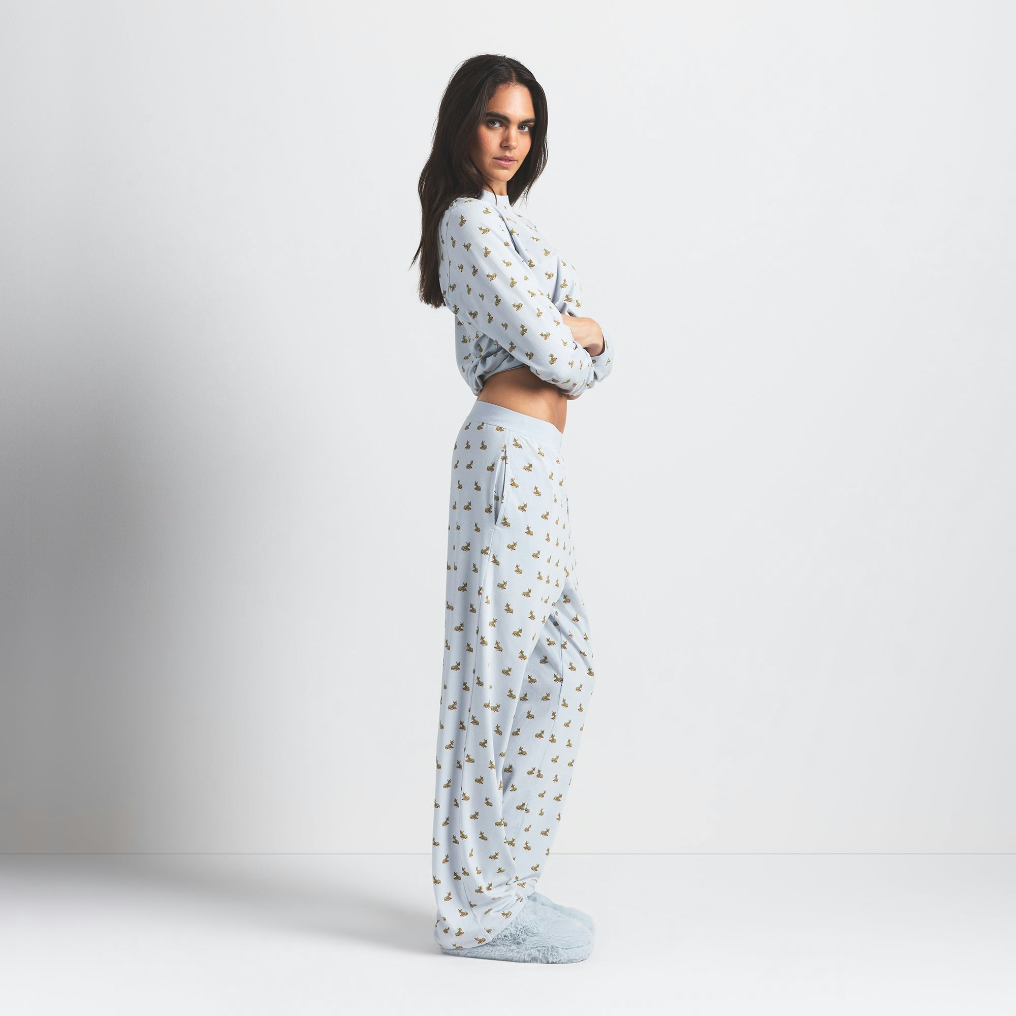 BOYFRIEND LONG SLEEVE T-SHIRT AND LOOSE PANT SET | ZEN BLUE BABY DEER PRINT ON A MODEL SIDE VIEW @ | FOCUS: 0.0, 1.0, 0.9
