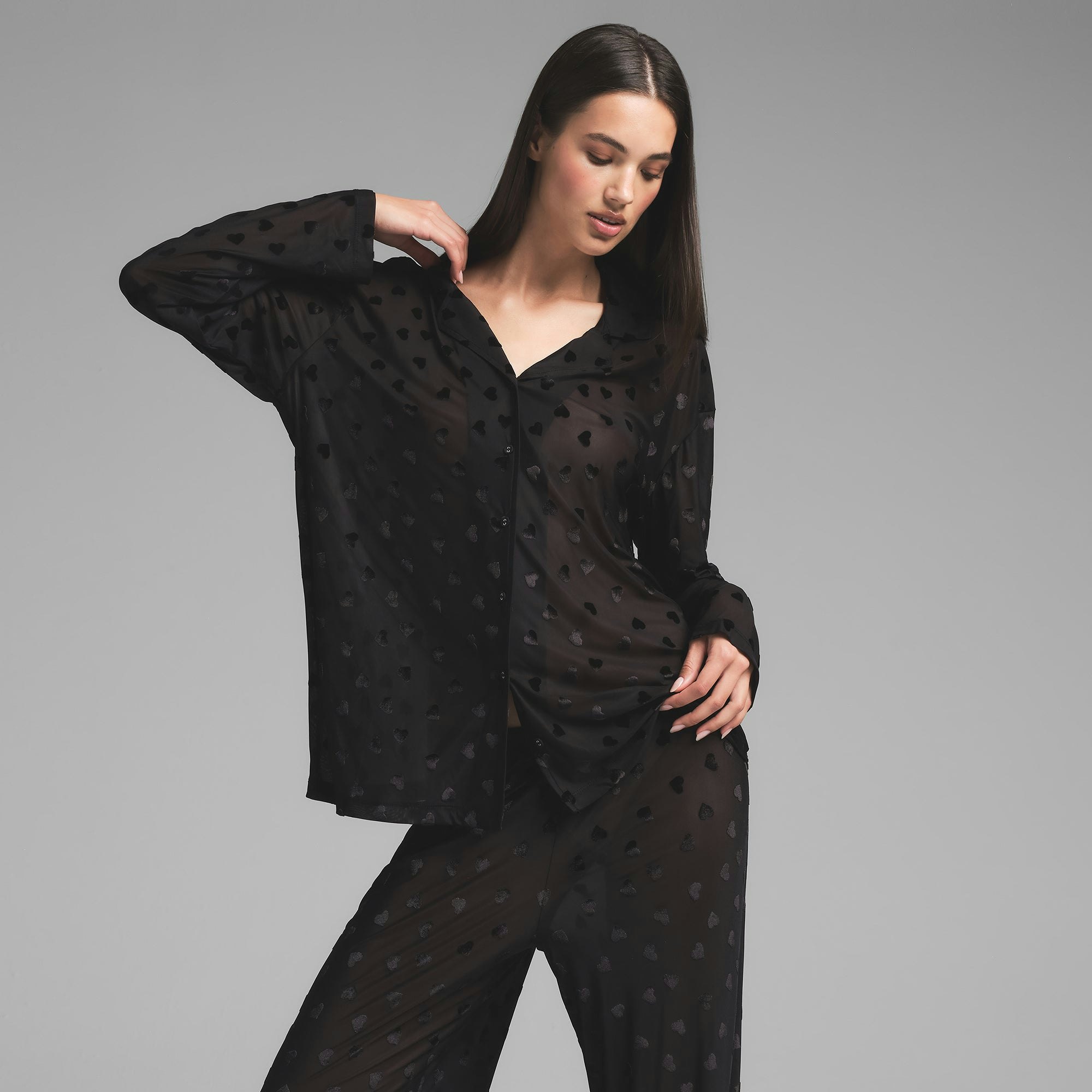 SHEER VELVET LONG SLEEP SET | ONYX ON A MODEL FRONT VIEW