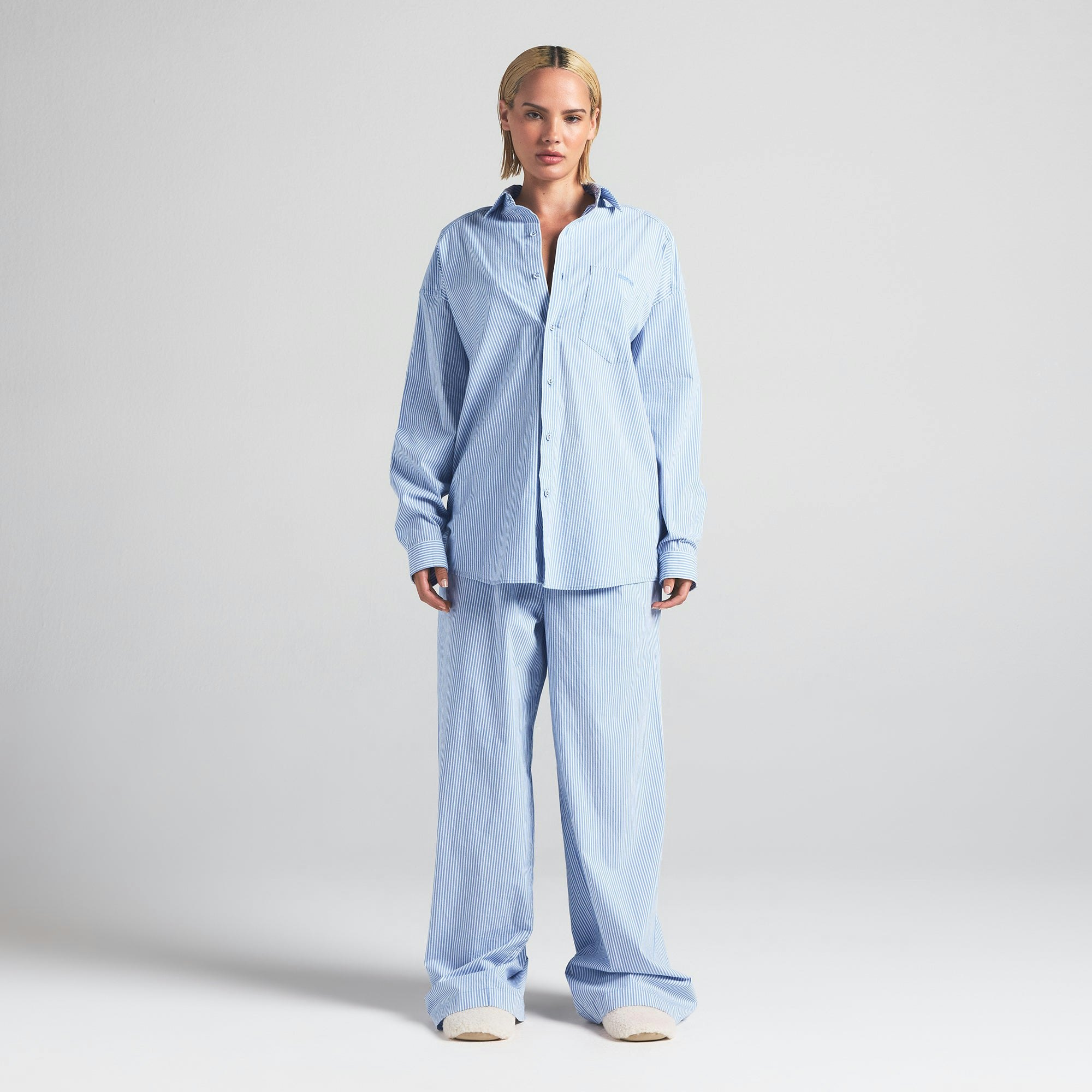 COTTON POPLIN OVERSIZED SLEEP SET | CADET STRIPE ON A MODEL FRONT VIEW | FOCUS: 0.0, 1.0, 0.9