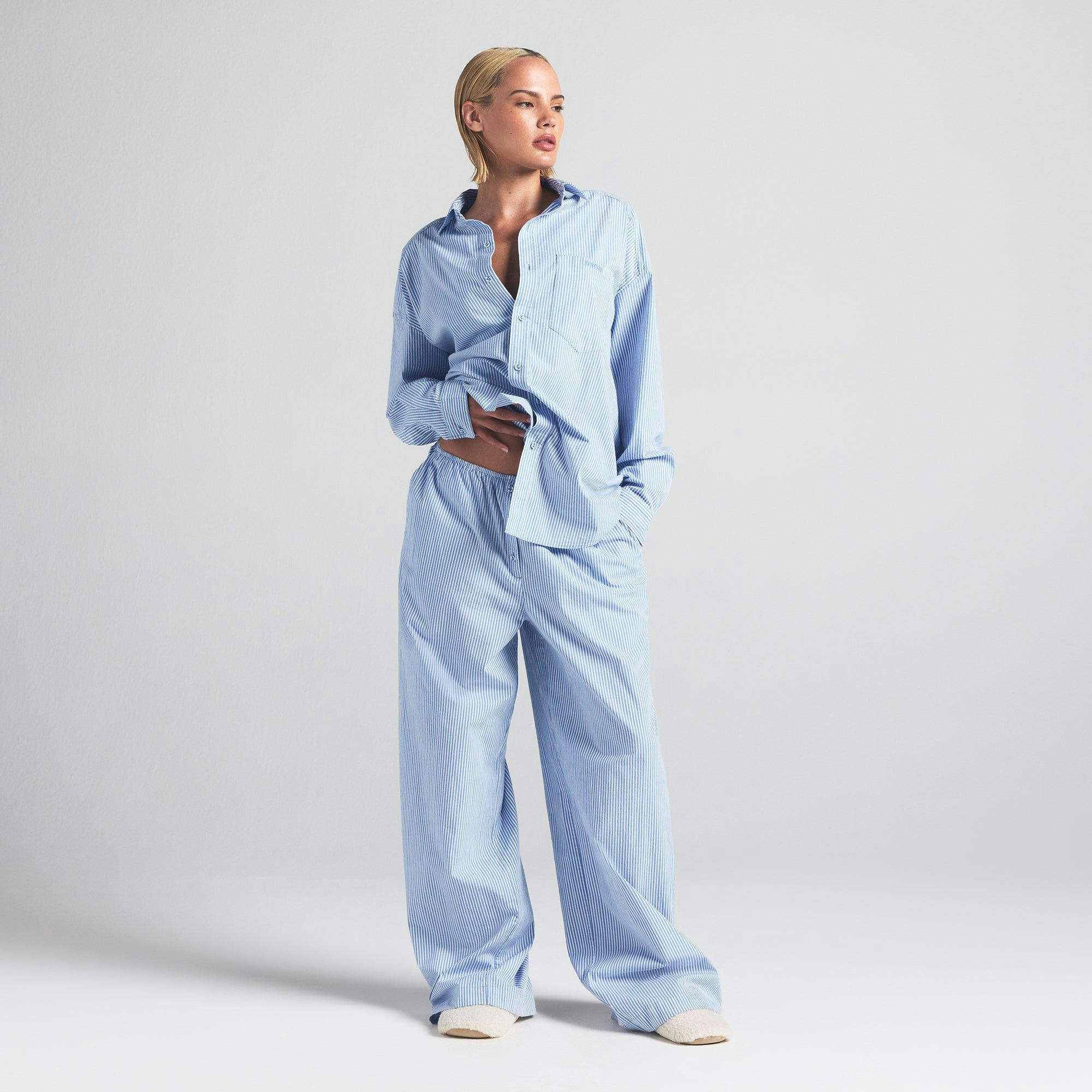 COTTON POPLIN OVERSIZED SLEEP SET | CADET STRIPE ON A MODEL FRONT VIEW | FOCUS: 0.0, 1.0, 0.9
