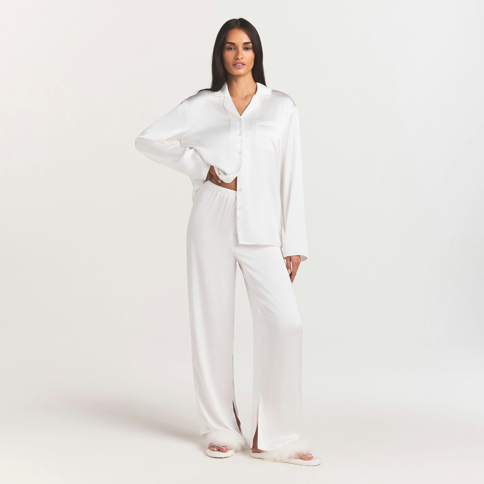 WOVEN SHINE LONG SLEEP SET | IVORY ON A MODEL FRONT VIEW @ | FOCUS: 0.0, 1.0, 0.9