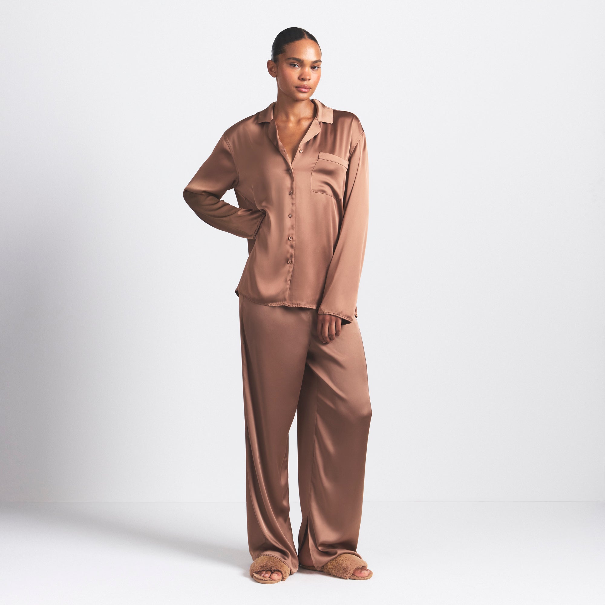 WOVEN SHINE LONG SLEEP SET | SIENNA ON A MODEL FRONT VIEW @ | FOCUS: 0.0, 1.0, 0.9