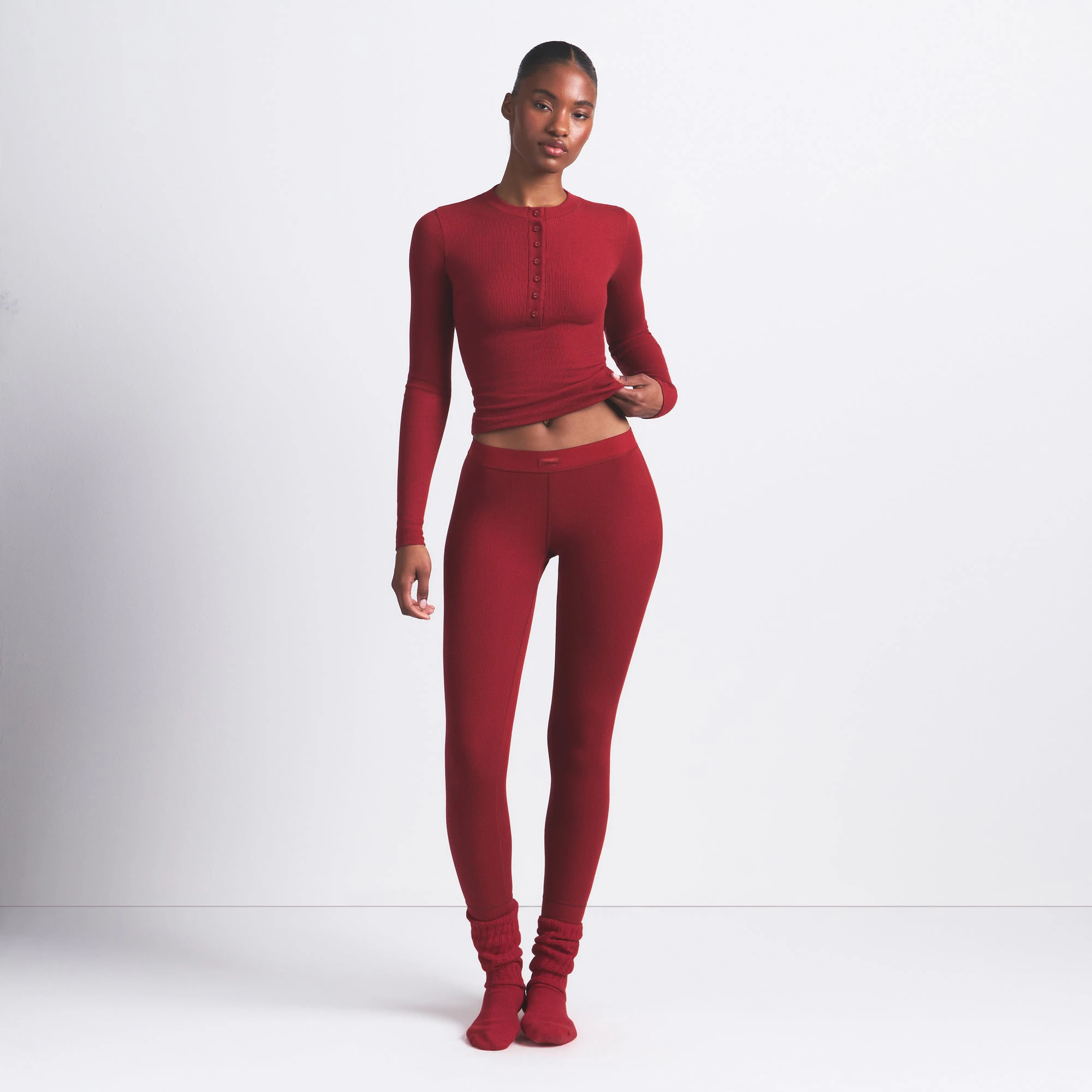 COTTON RIB HENLEY AND LEGGING SET | BRICK ON A MODEL FRONT VIEW @ | FOCUS: 0.0, 1.0, 0.9