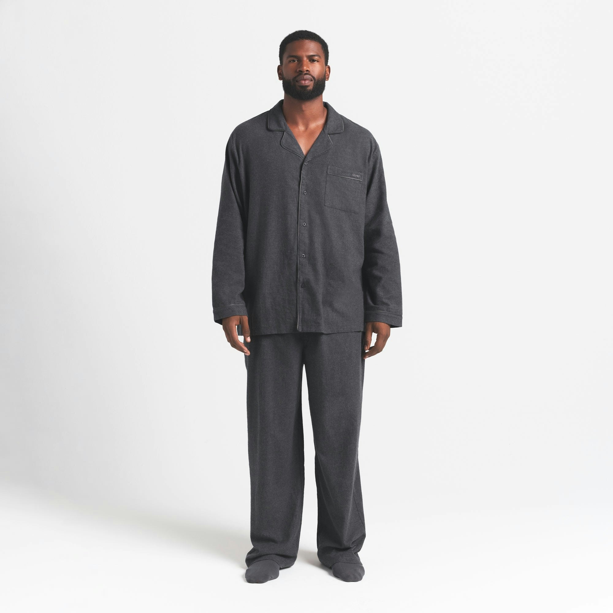 FLANNEL SLEEP MENS SLEEP SET | ASH HEATHER GREY ON A MODEL FRONT VIEW ON A MODEL FRONT VIEW @ | FOCUS: 0.0, 1.0, 0.9
